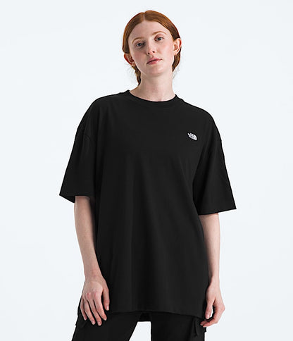 The North Face Women TNF Essential Simple Dome Oversized Short-Sleeve Tee White Dune TNF Black