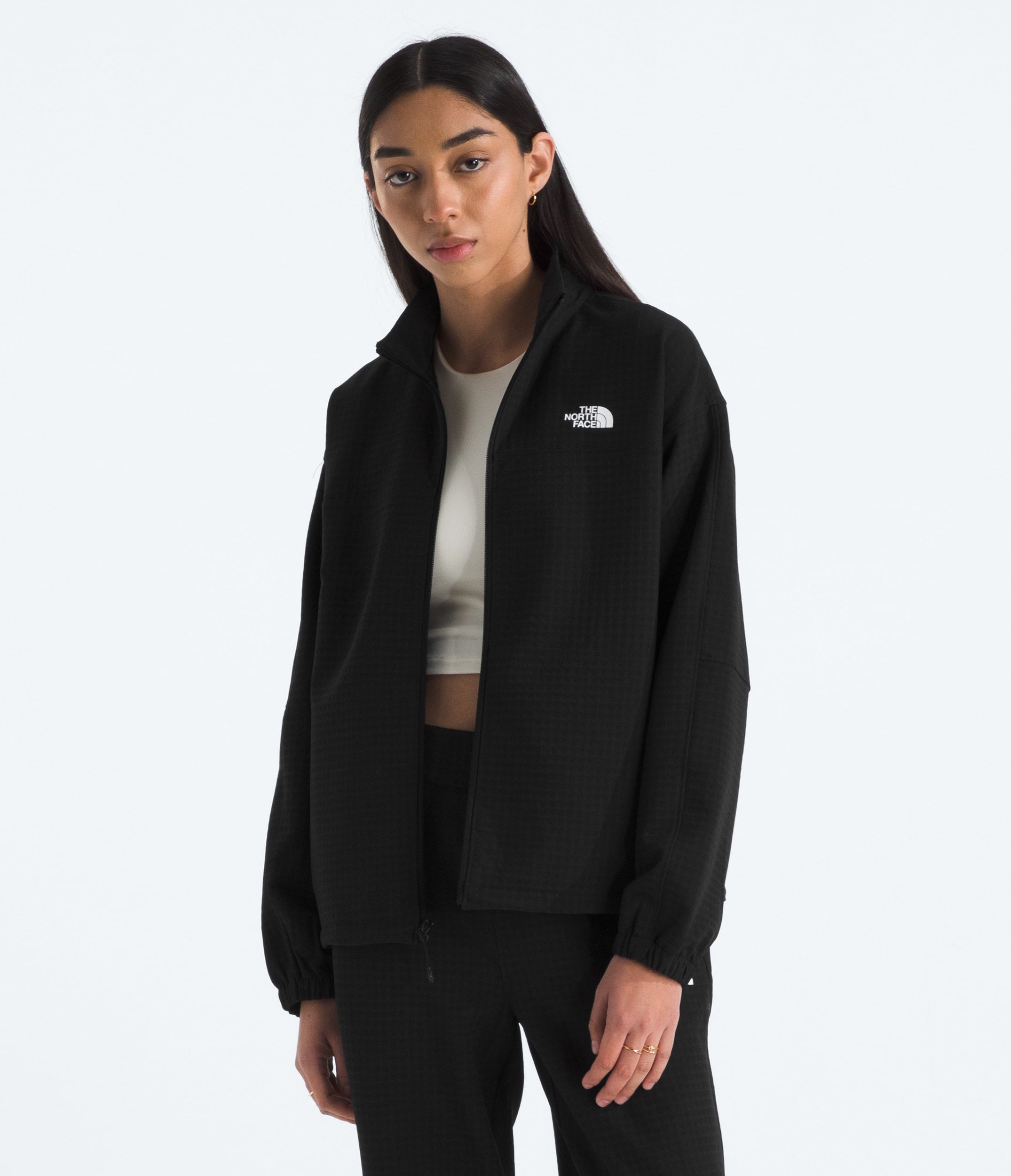 #color_tnf-black