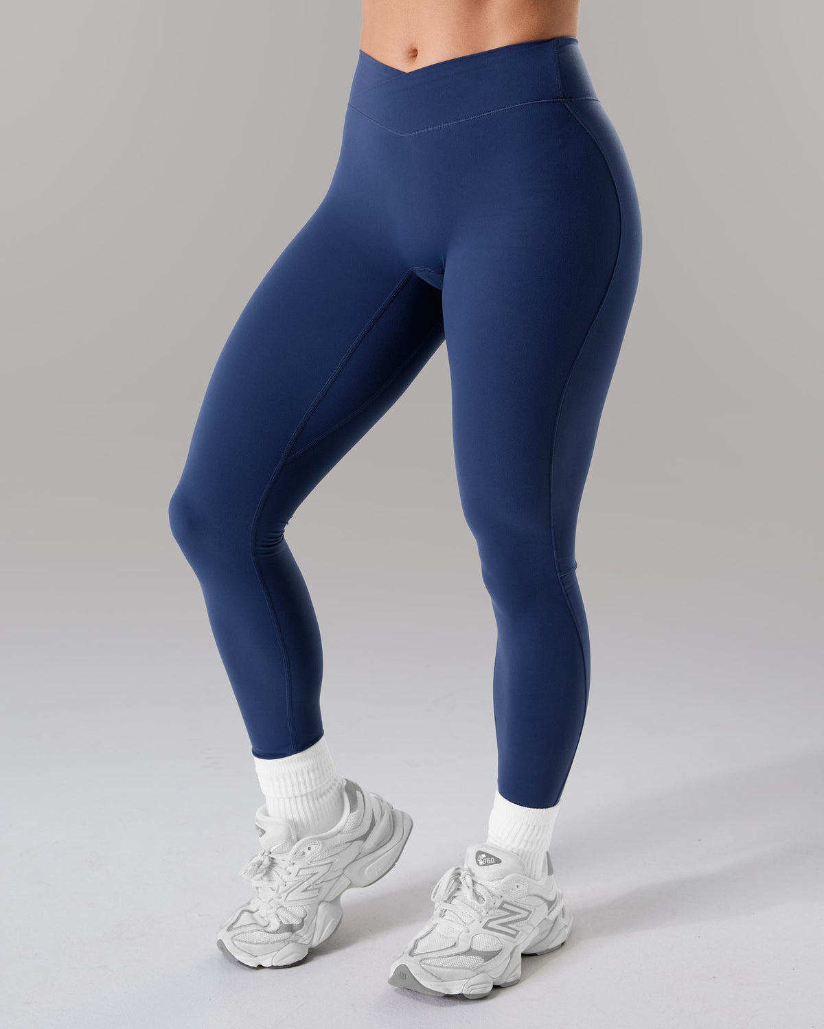 Alphalete Women's Wrap Mid Rise Legging