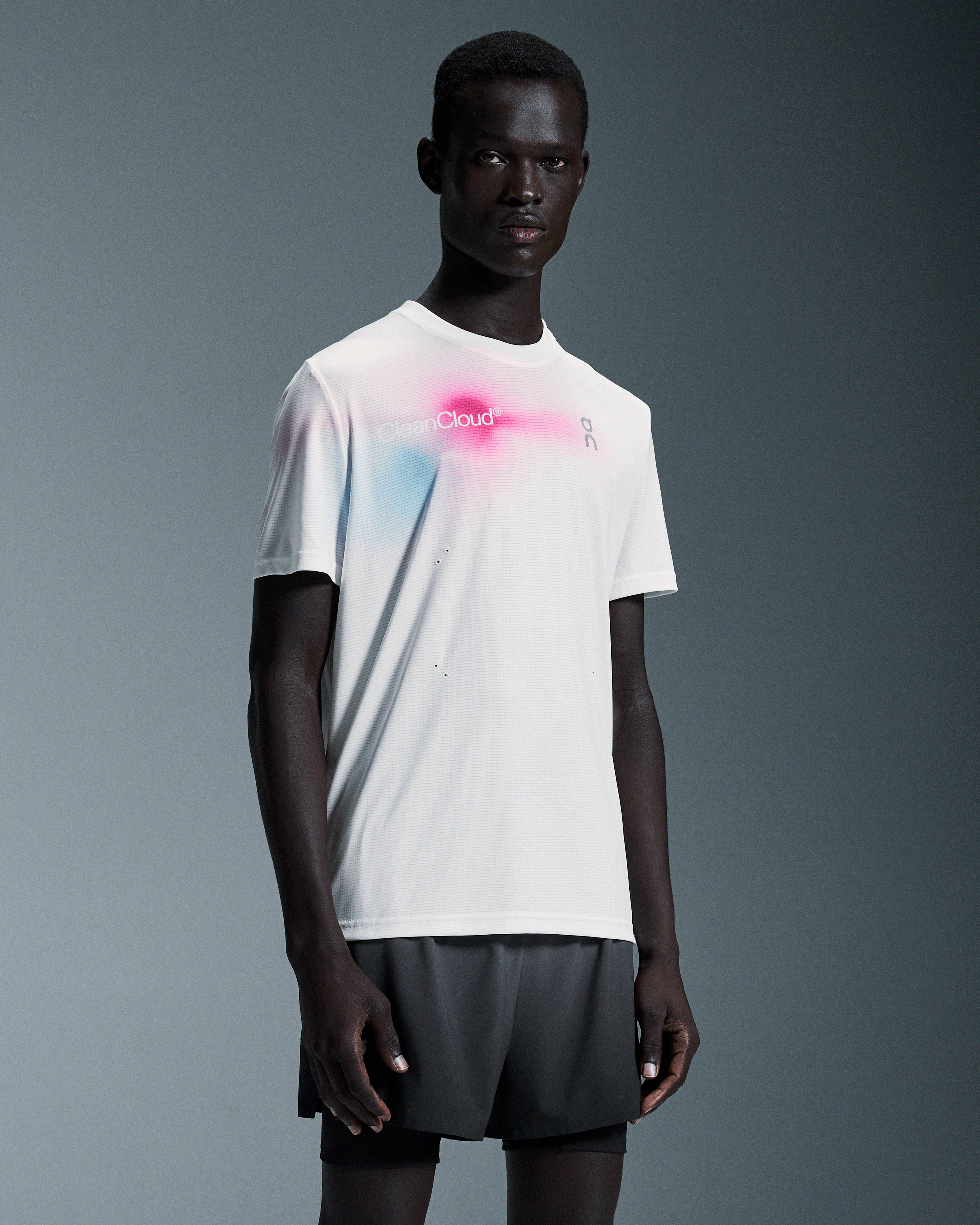 On Pace-T Undyed | Pink