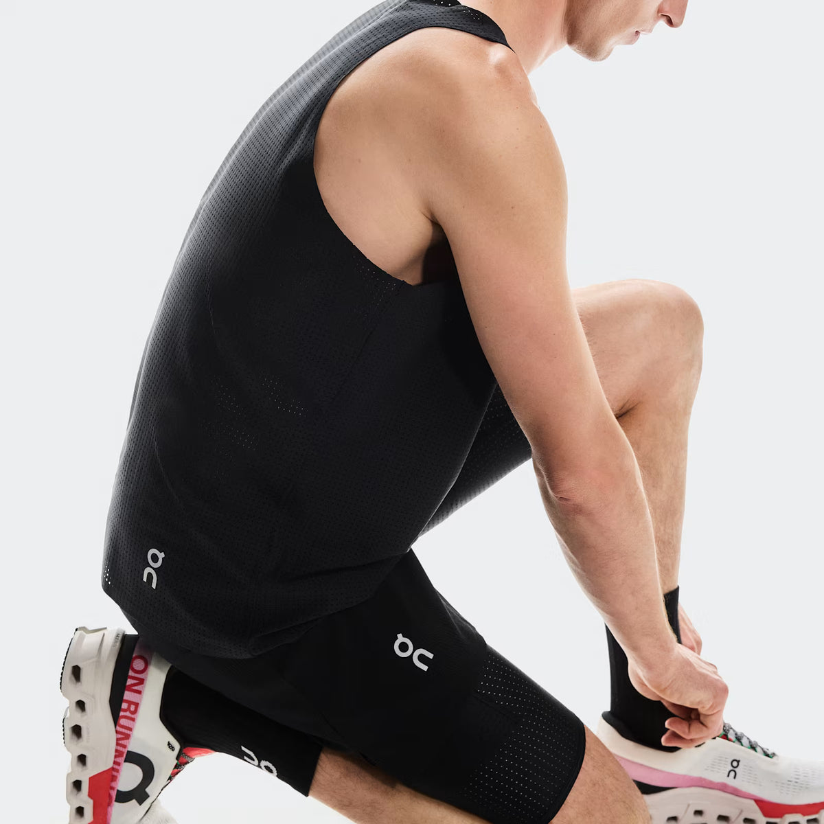 On Pace Shorts Black