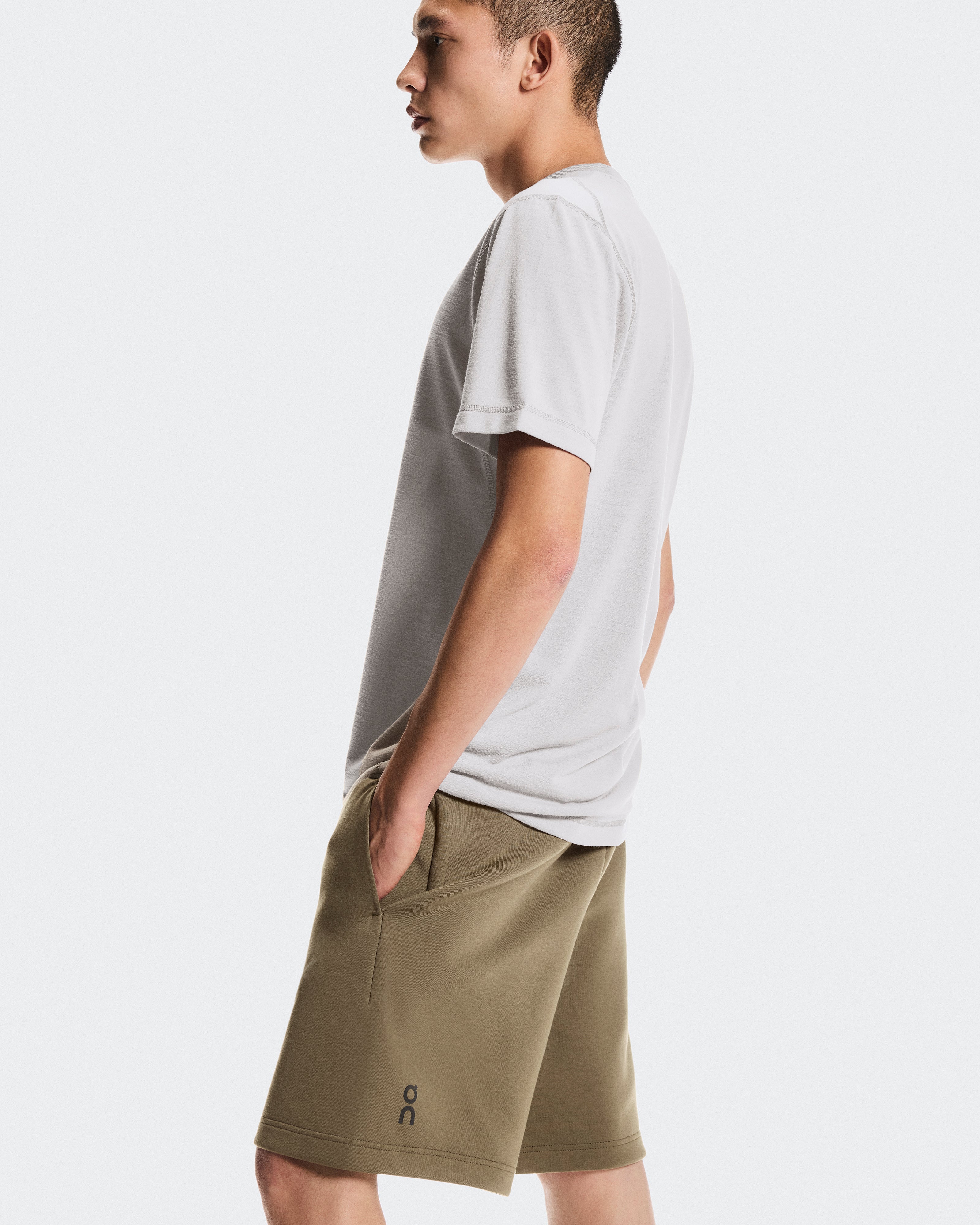 On Focus Tech Shorts Kalamata