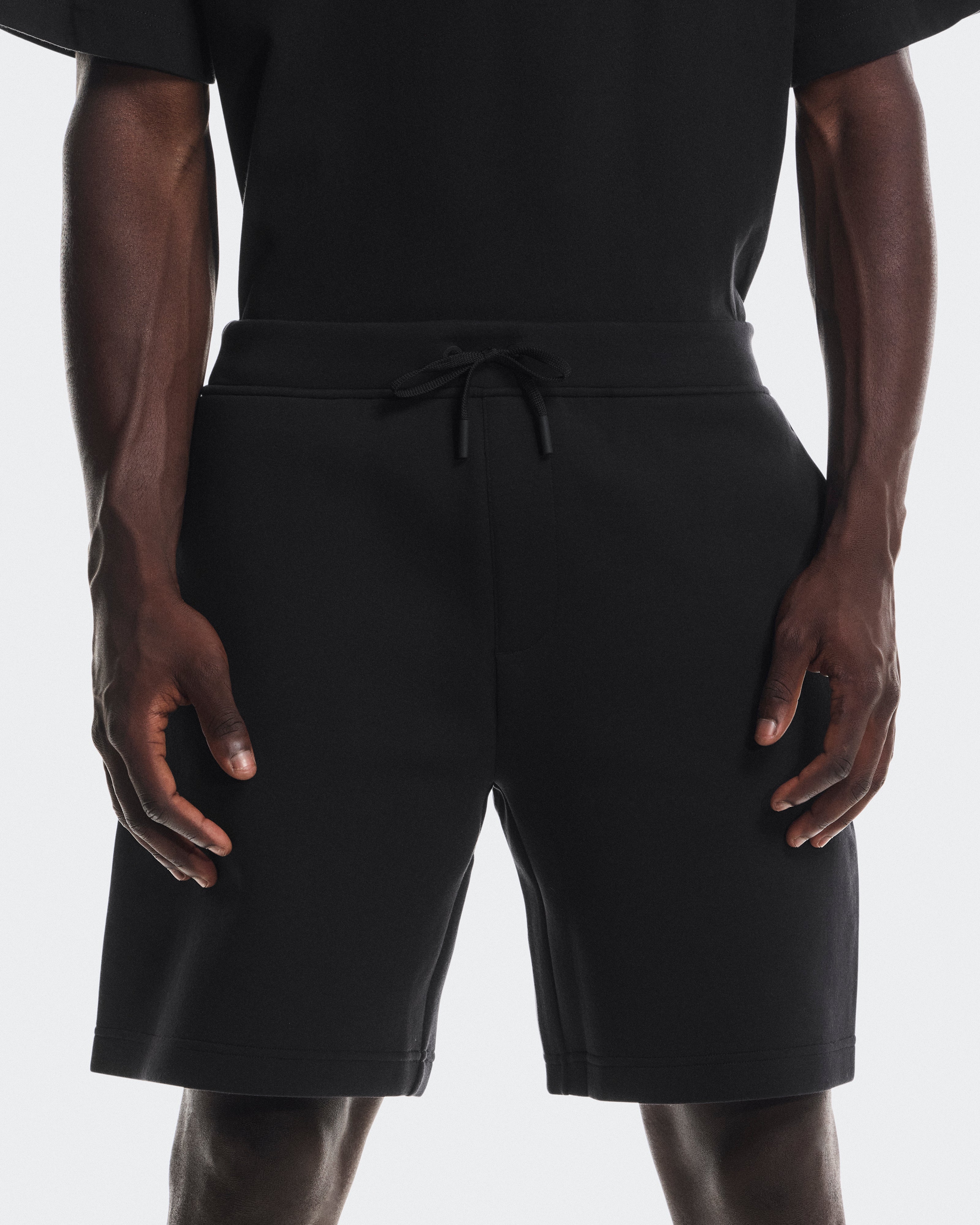 On Focus Tech Shorts Black