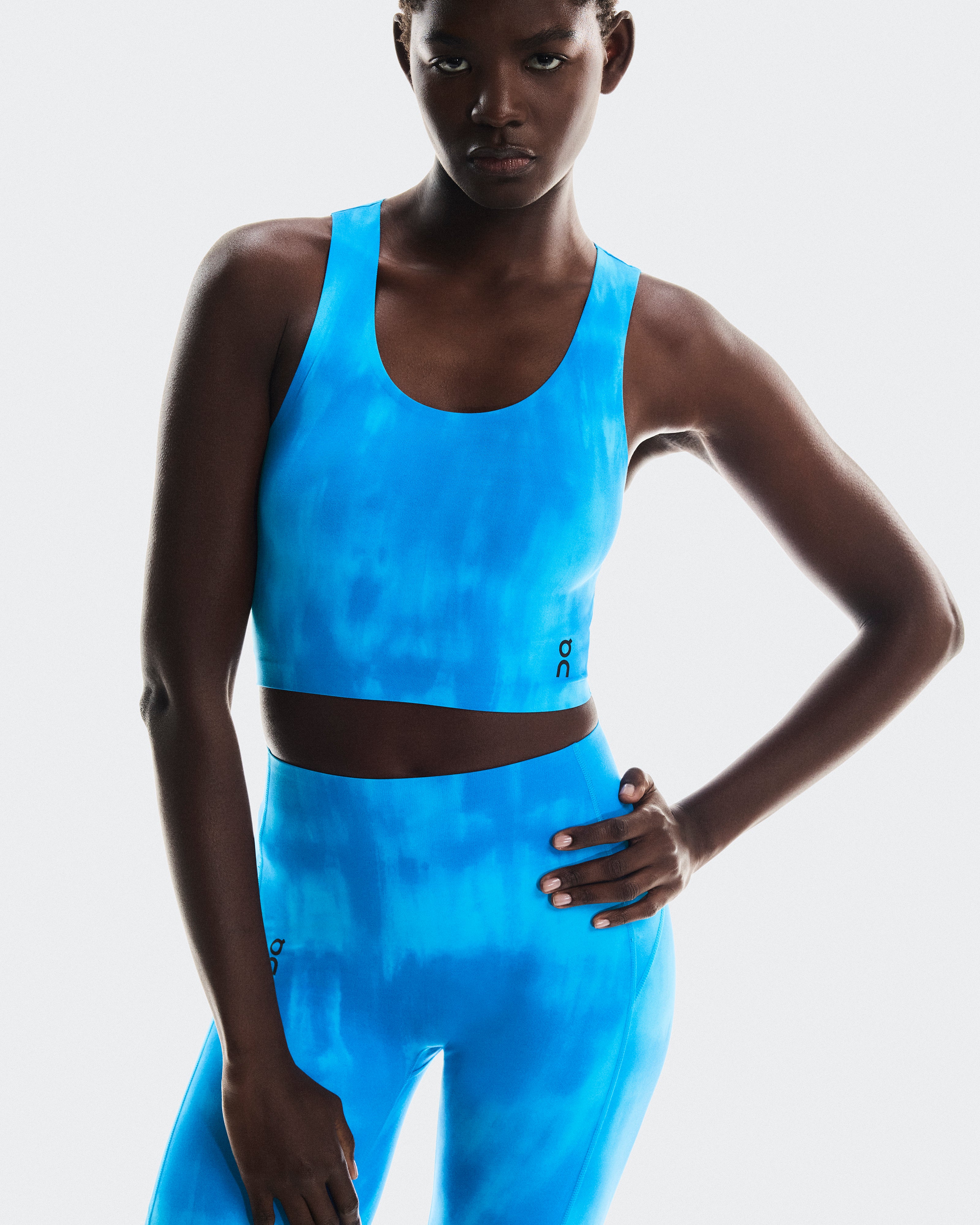 on studio open back crop Malibu (Women's)