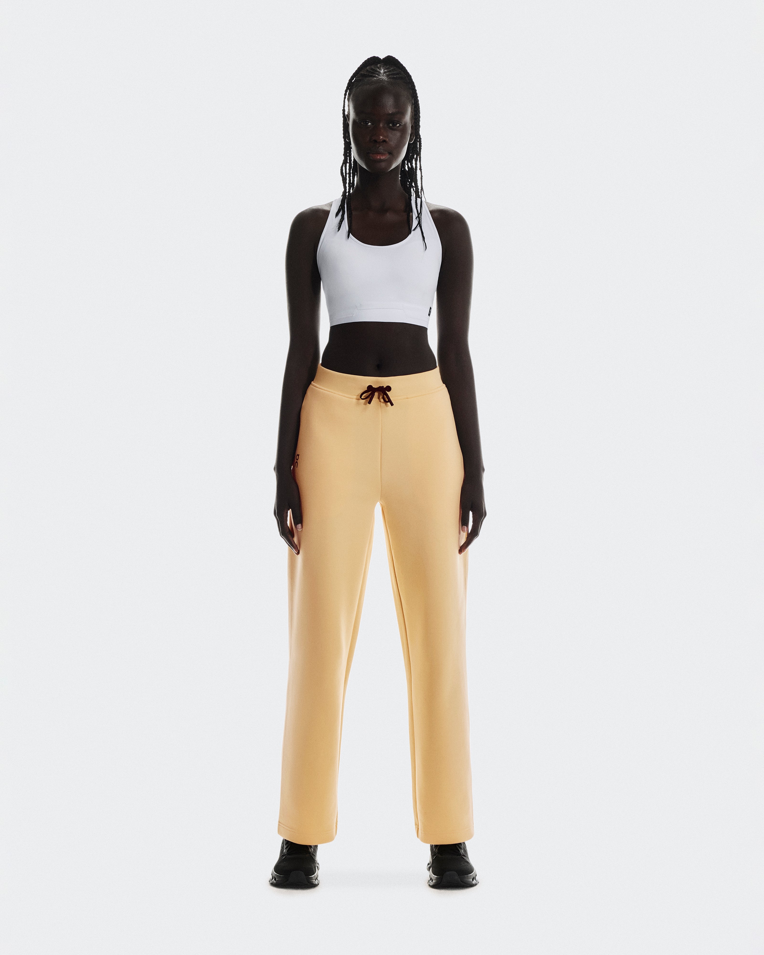 On Focus Tech Sweatpants Nectar (Women's)