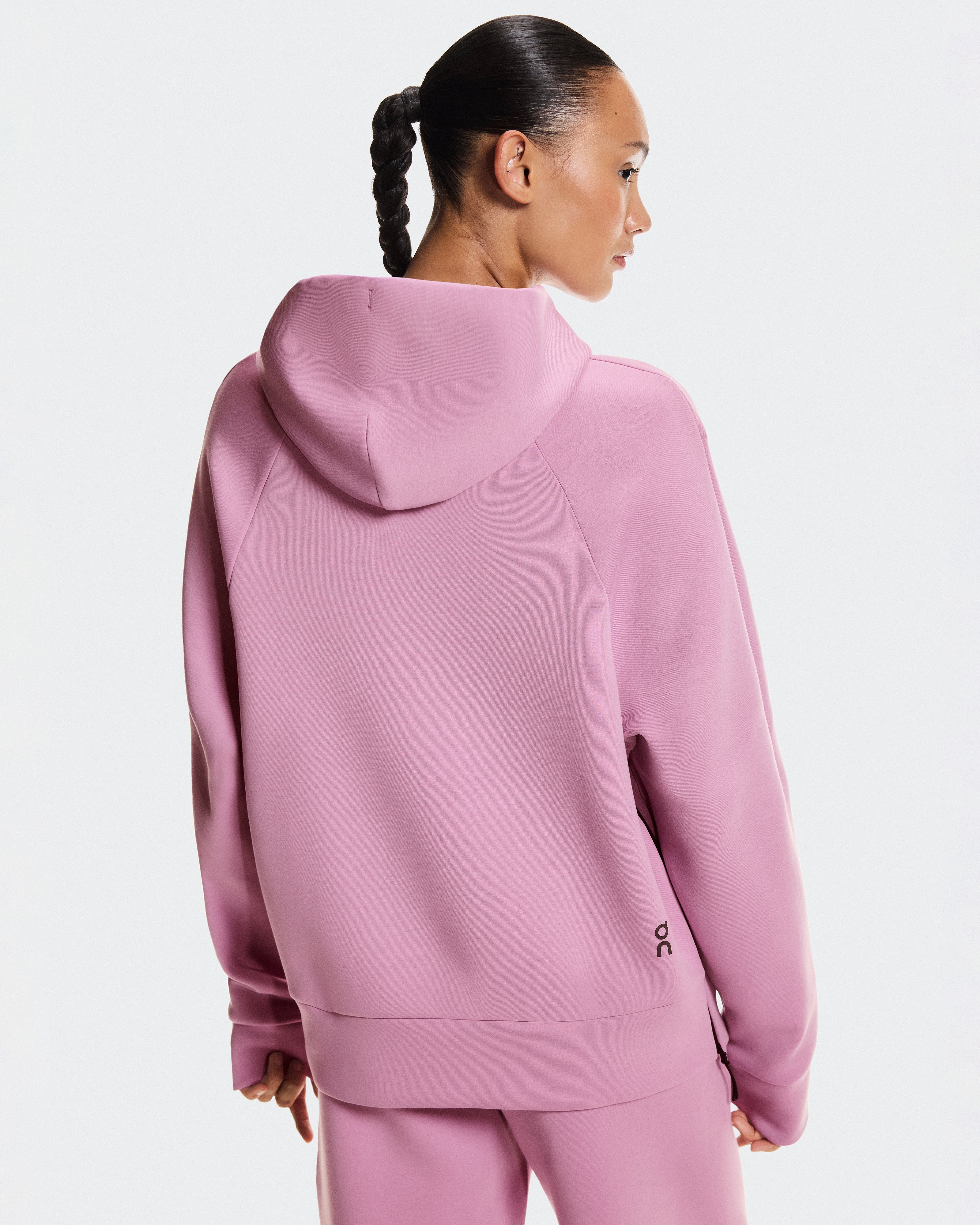 On Focus Tech Hoodie Sakura (Women'S)