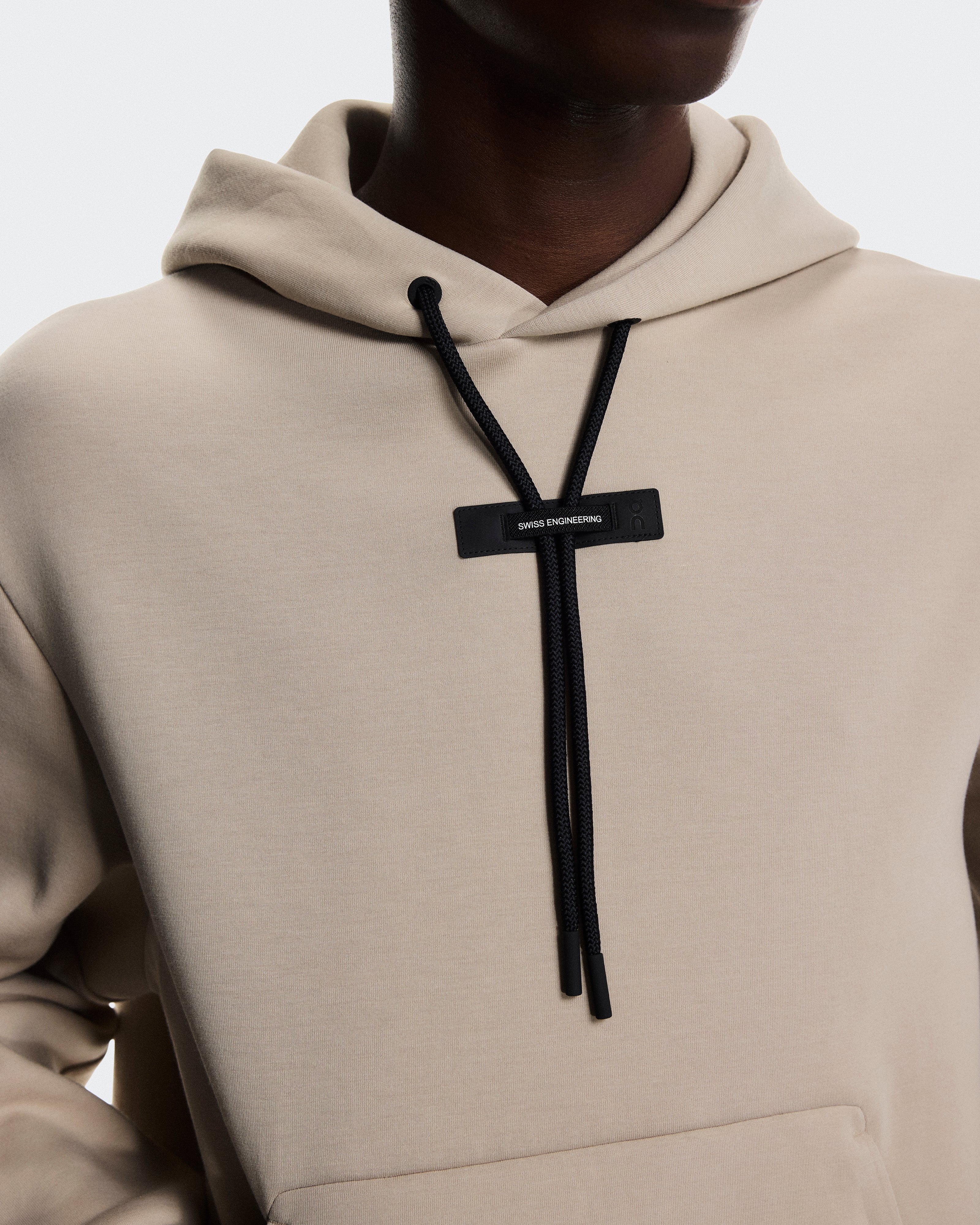 On Focus Tech Hoodie Desert