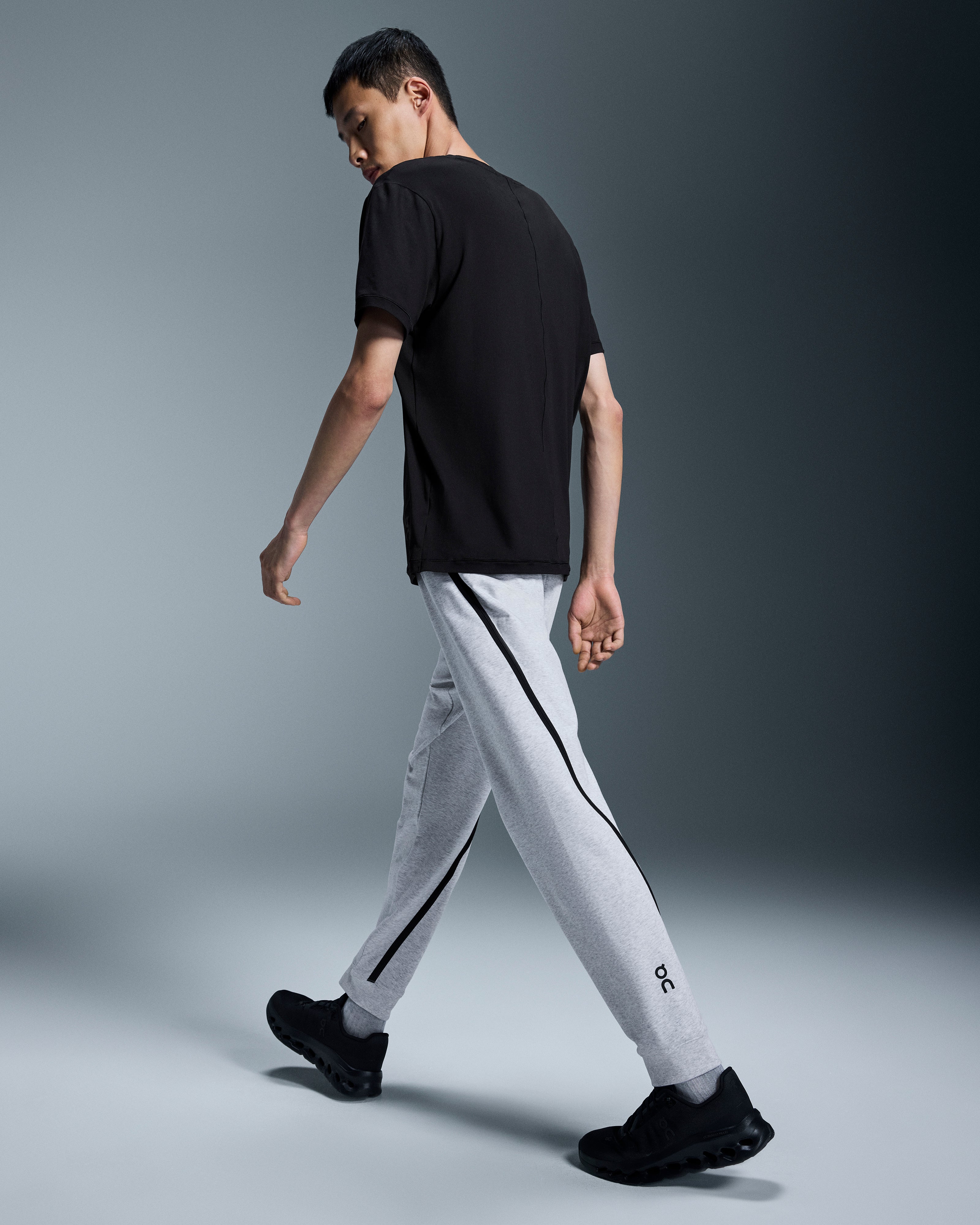 On Studio Joggers Crater