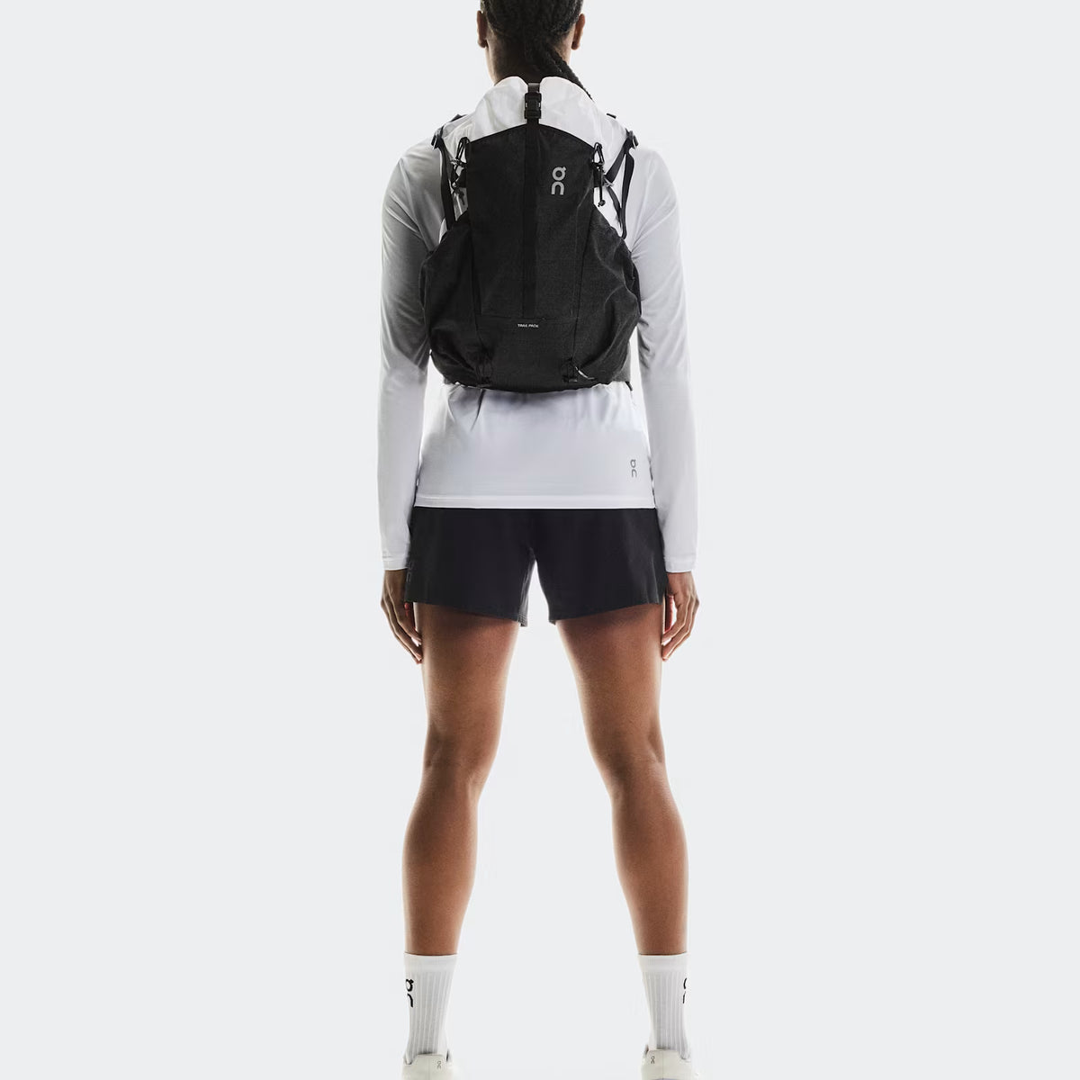 On Trail Pack 20L White | Black