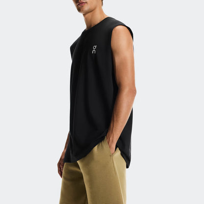 On Focus Tech Shorts Nutmeg