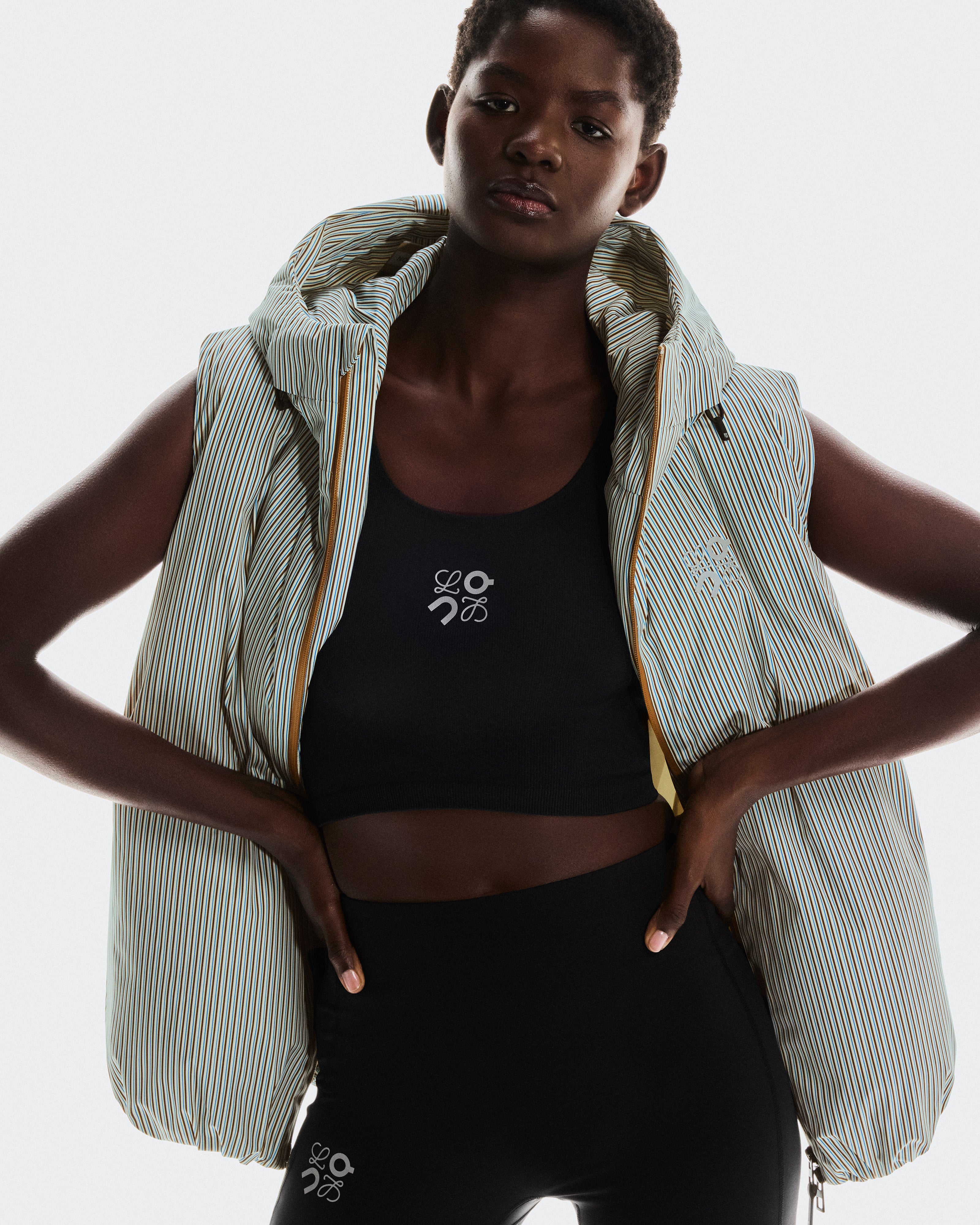 On Puffer Vest Loewe Beige | Blue