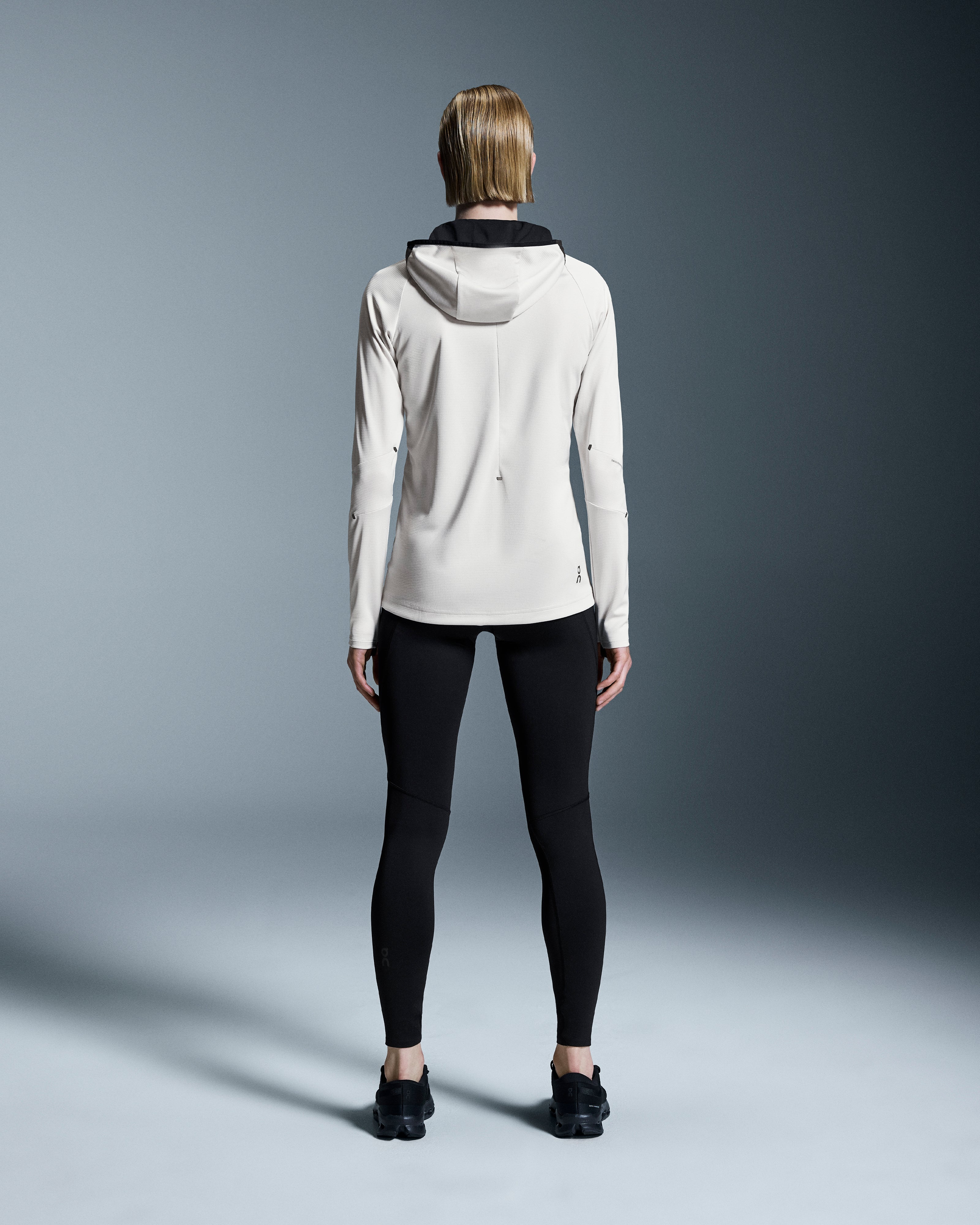 On Climate Zip Hoodie Silver (Women'S)