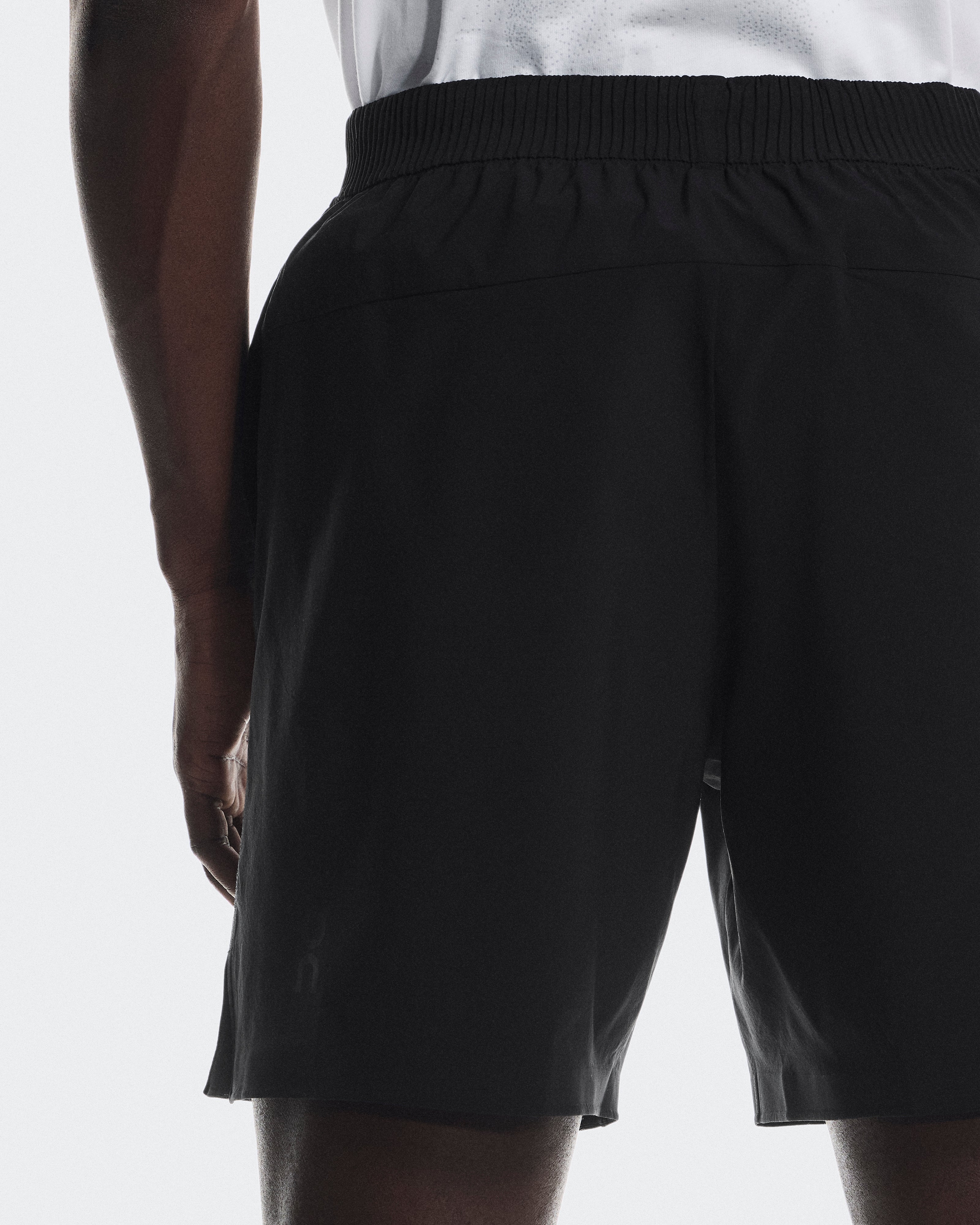 On Focus Shorts Black
