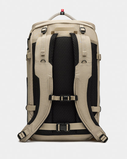 On Speed Pack 30L Sand | Black