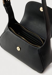Valentino Daphne Handbag Nero