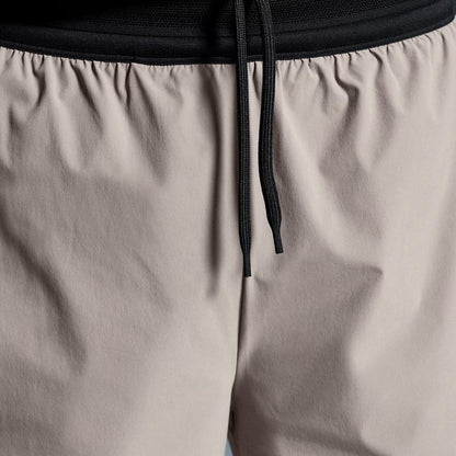 On 5" Performance 2/1 Shorts Cinder | Black
