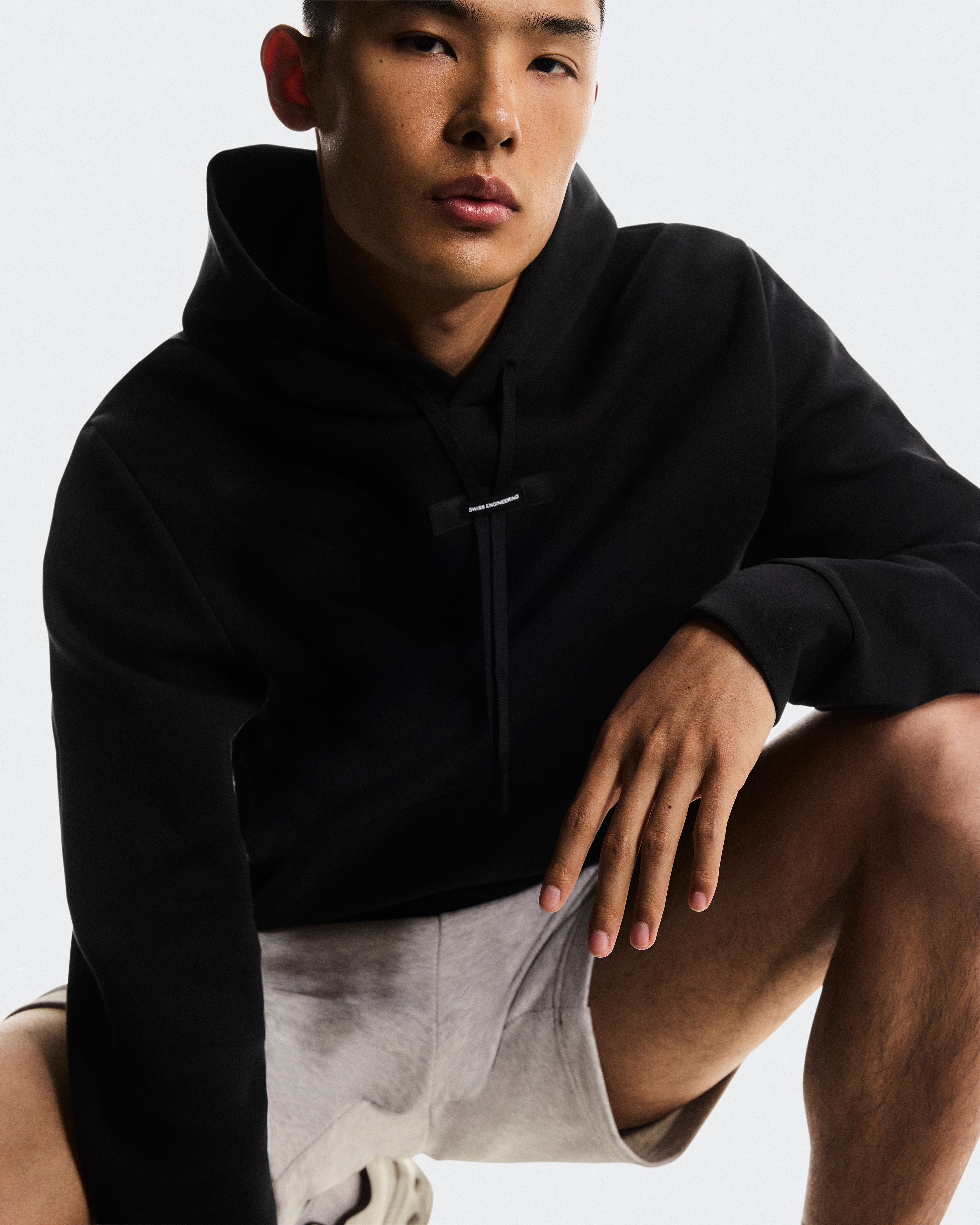 On Focus Tech Hoodie Black