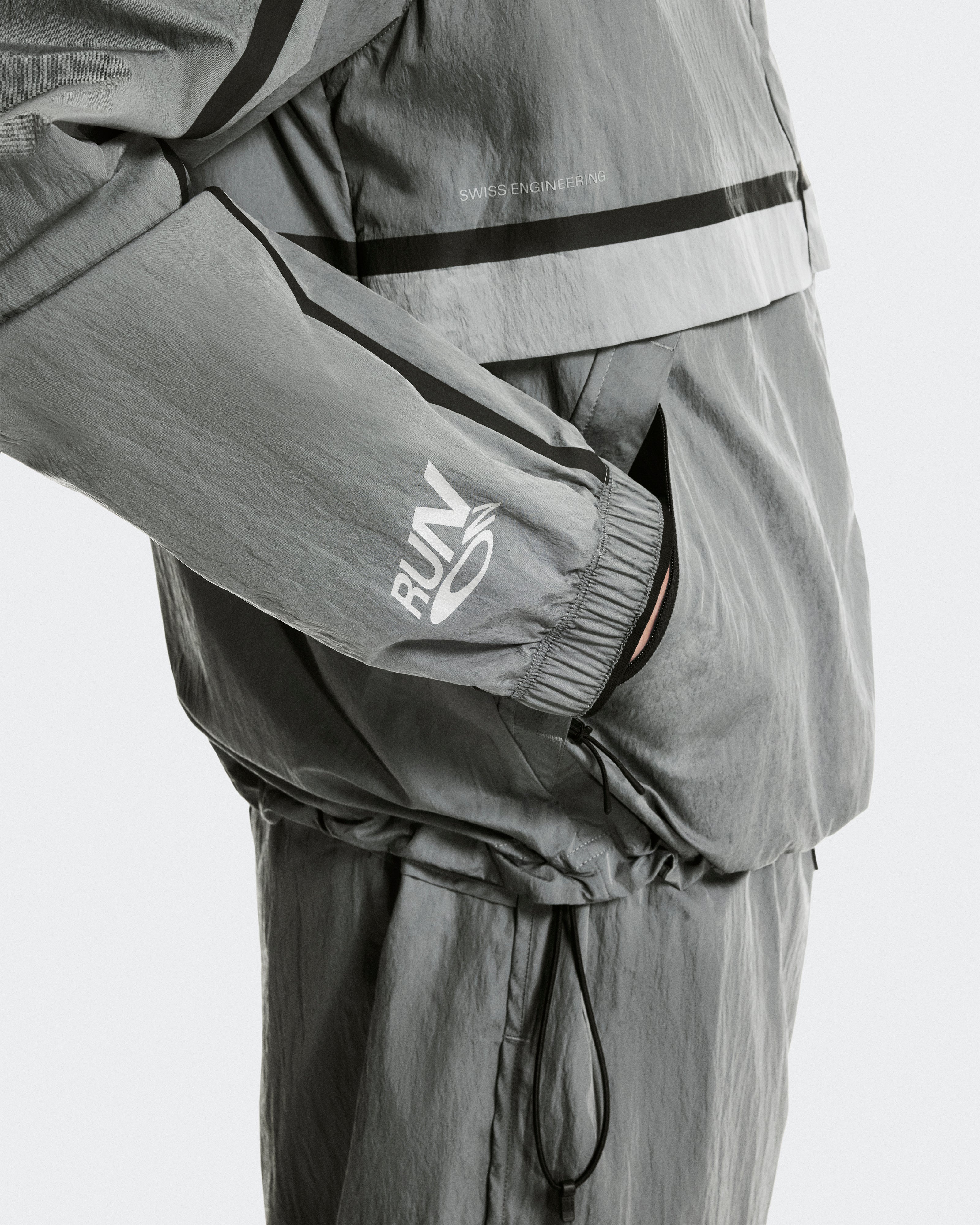 On Performance Volt Jacket Glacier