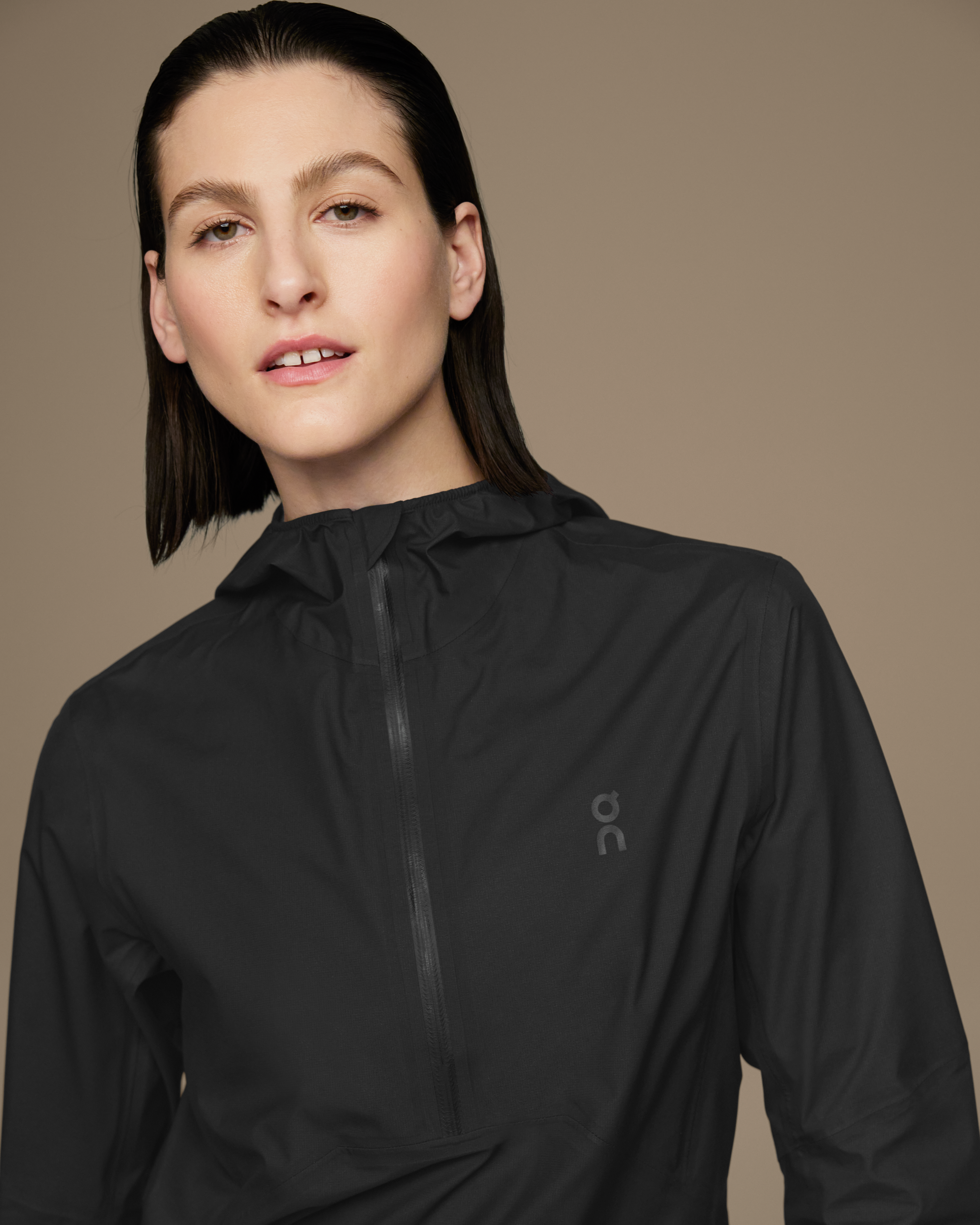 On Waterproof Anorak Black (Women'S)