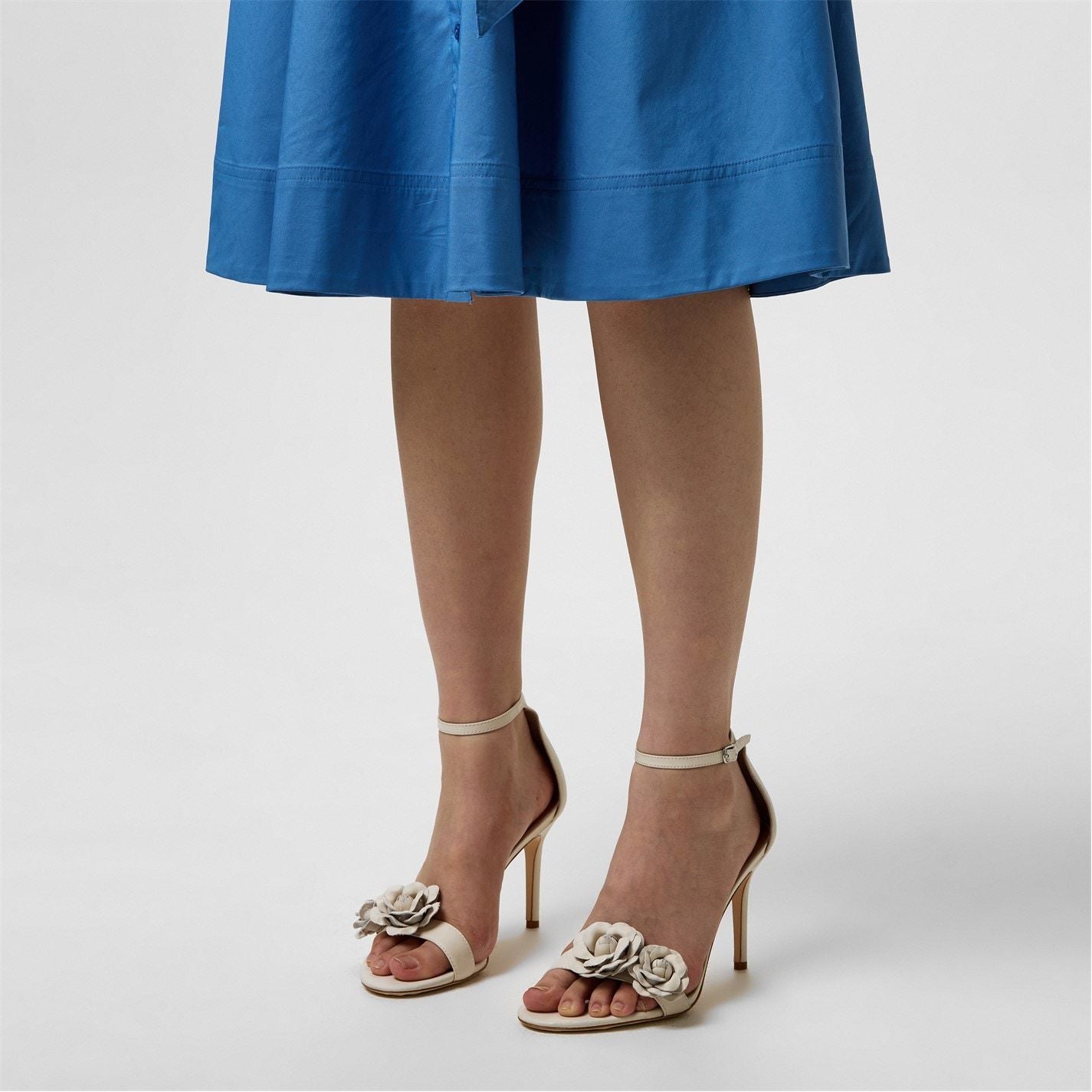  Allie Flower Heel Soft White