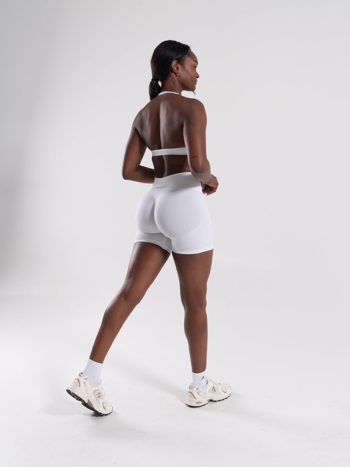 Alphalete Women's Pump High Rise Short