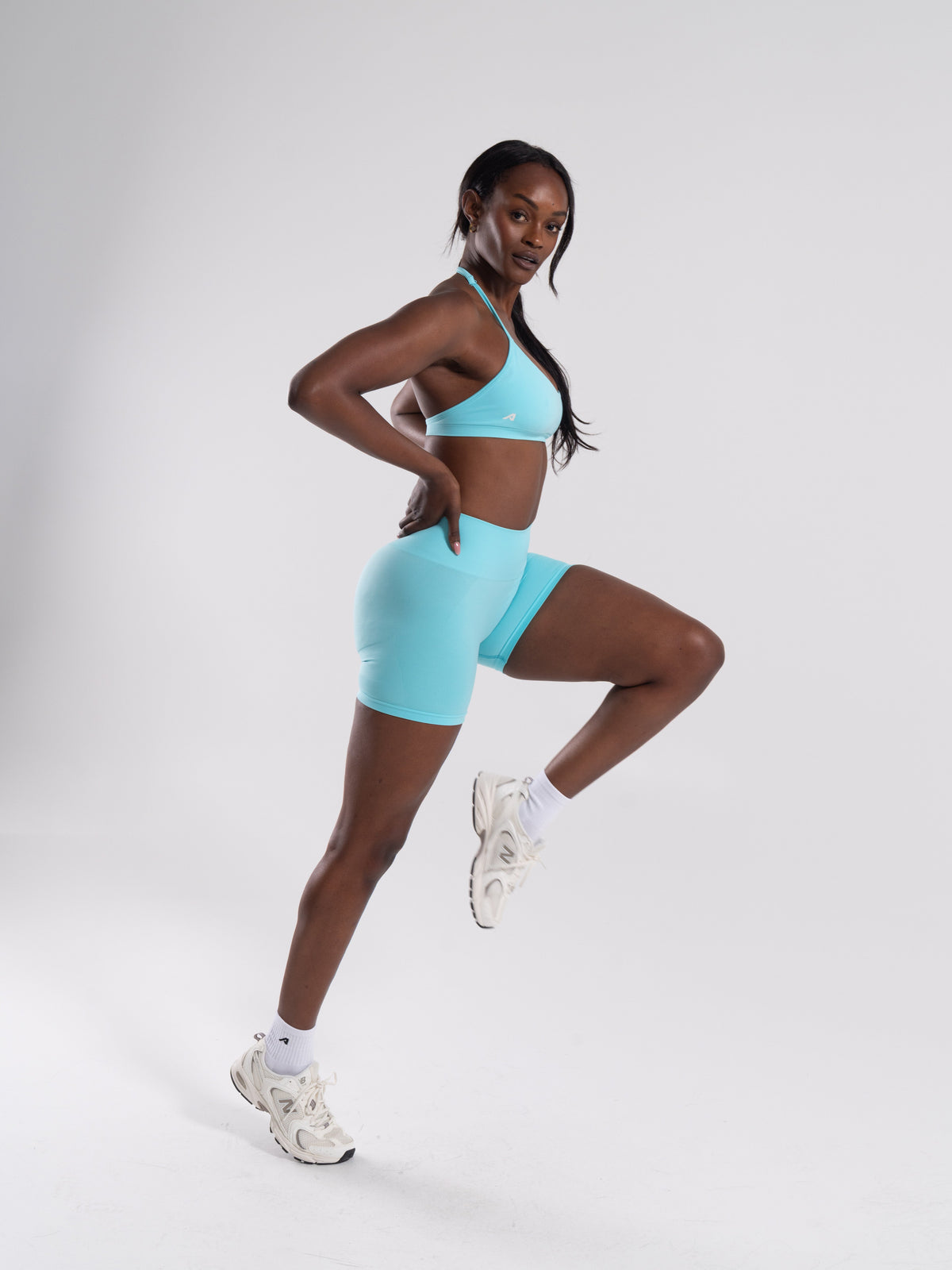Alphalete Women's Pump High Rise Short