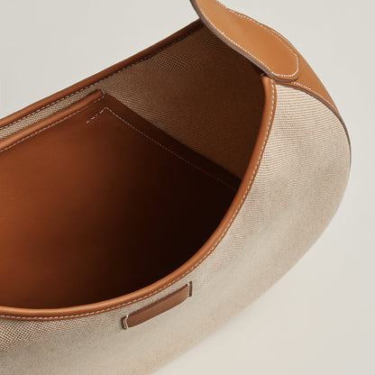  Hermes Arcon Bag Cru