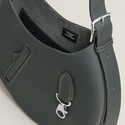  Hermes Arcon Slim Bag Cru