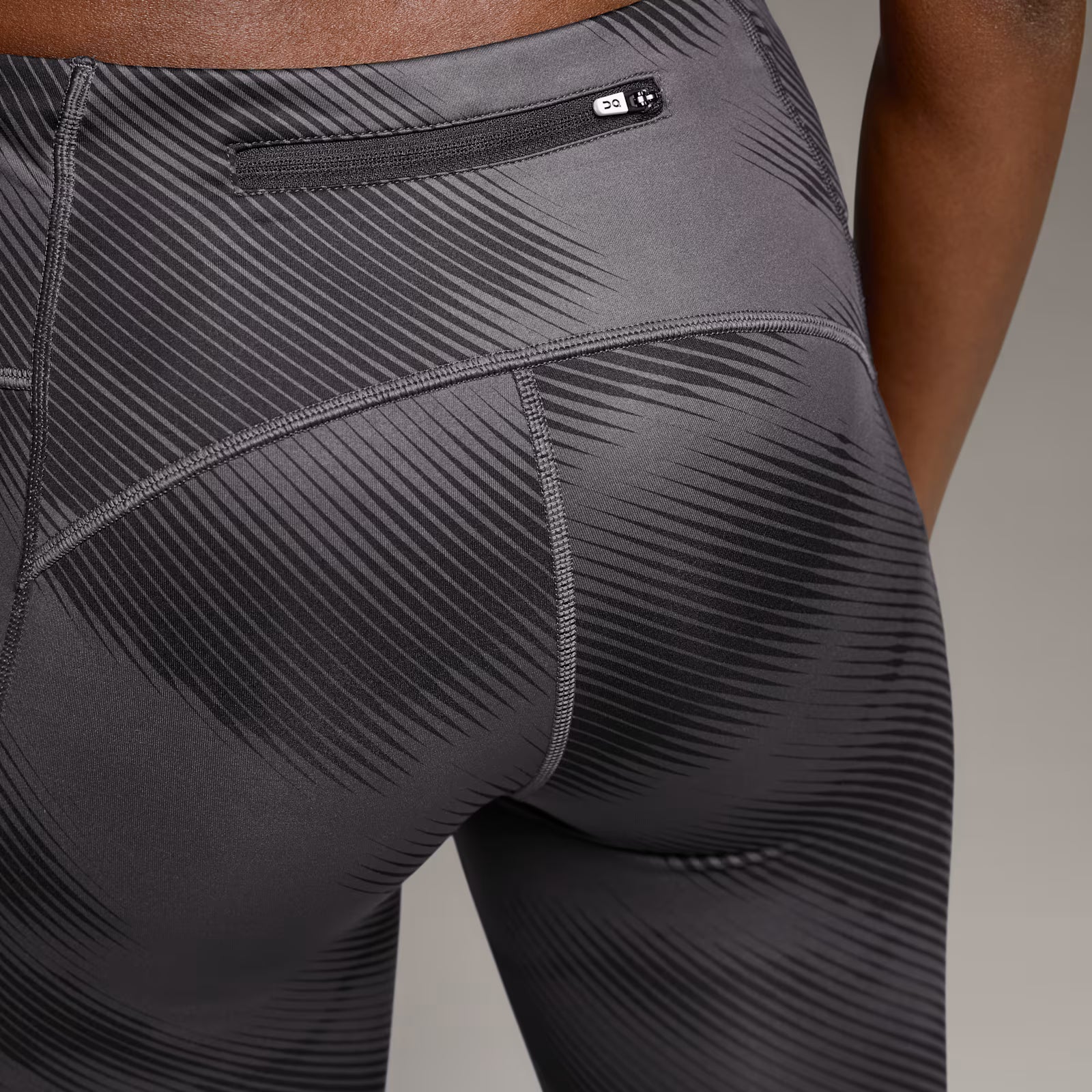 On Performance Graphic Tight Shadow | Black (Women'S)