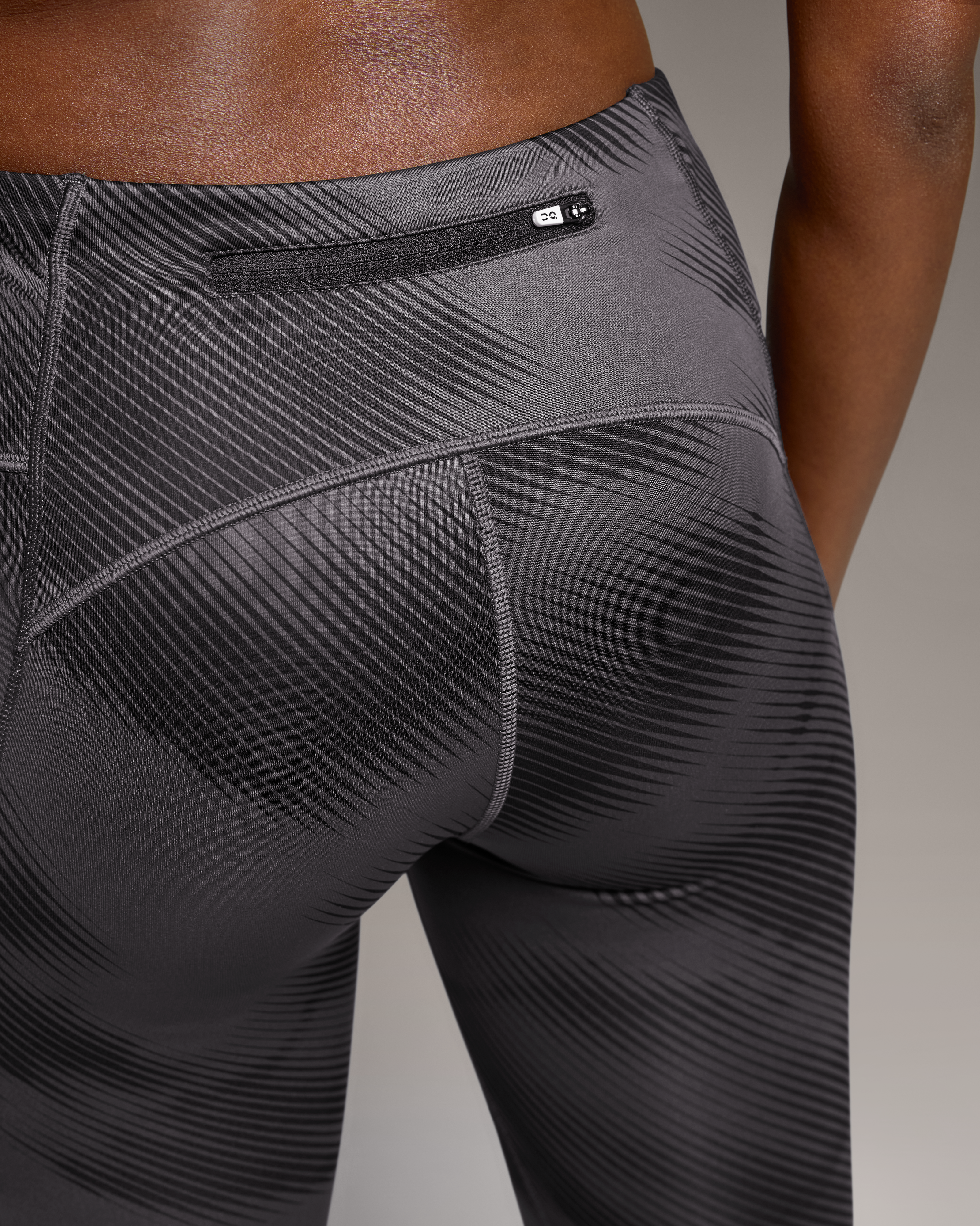 On Performance Graphic Tight Shadow | Black (Women'S)