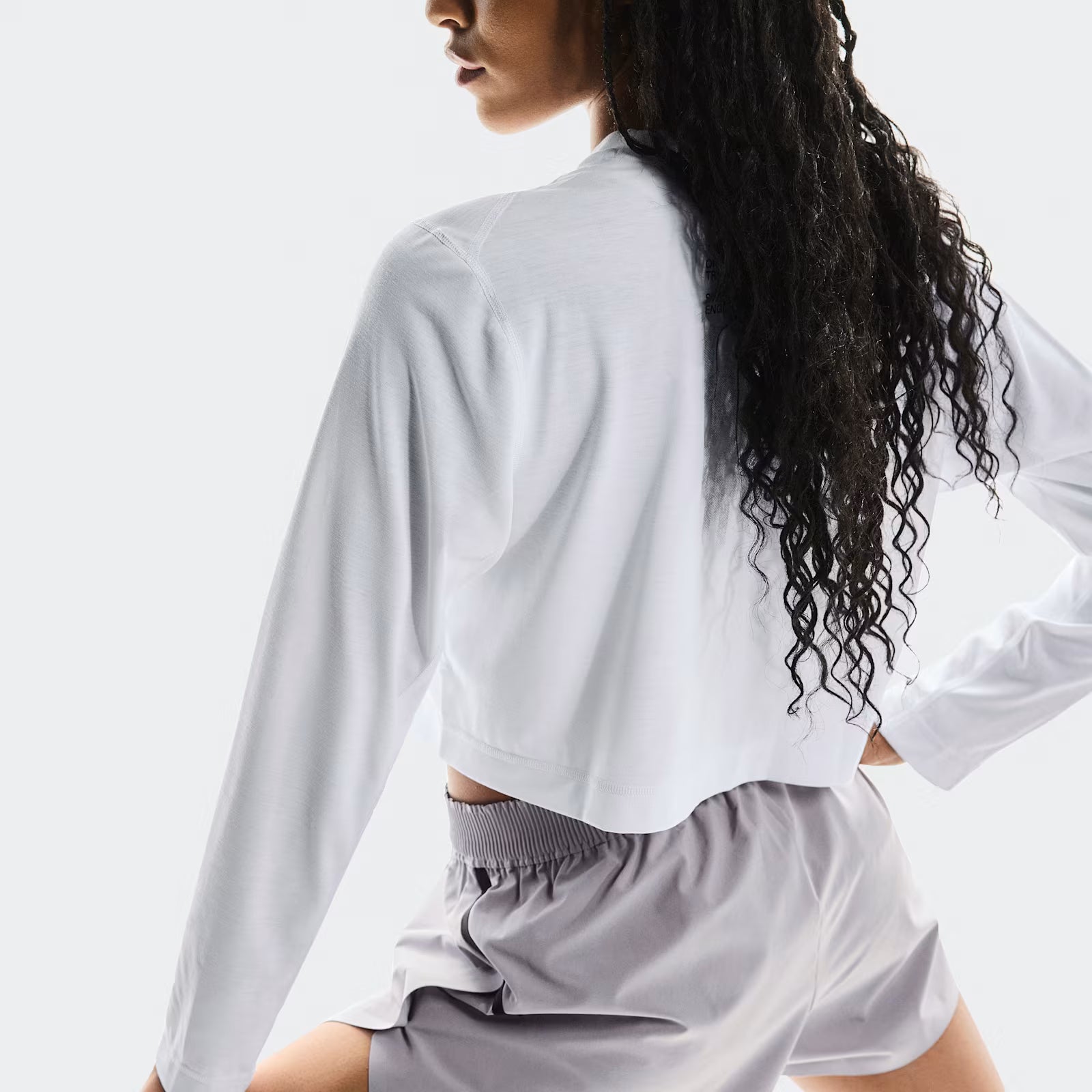 On Train Long-T Crop Graphic White (Women'S)