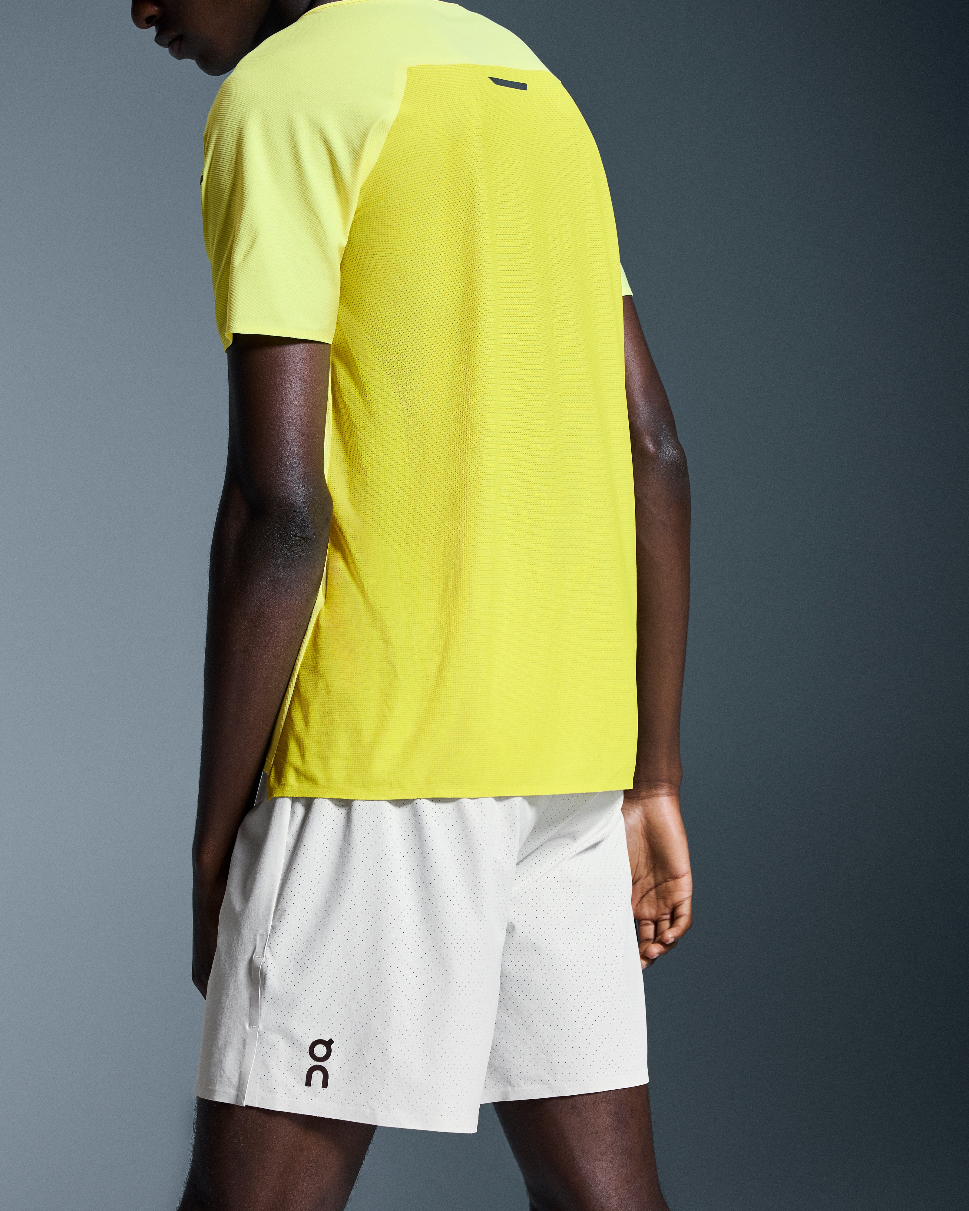 On 7" Performance Shorts Silver