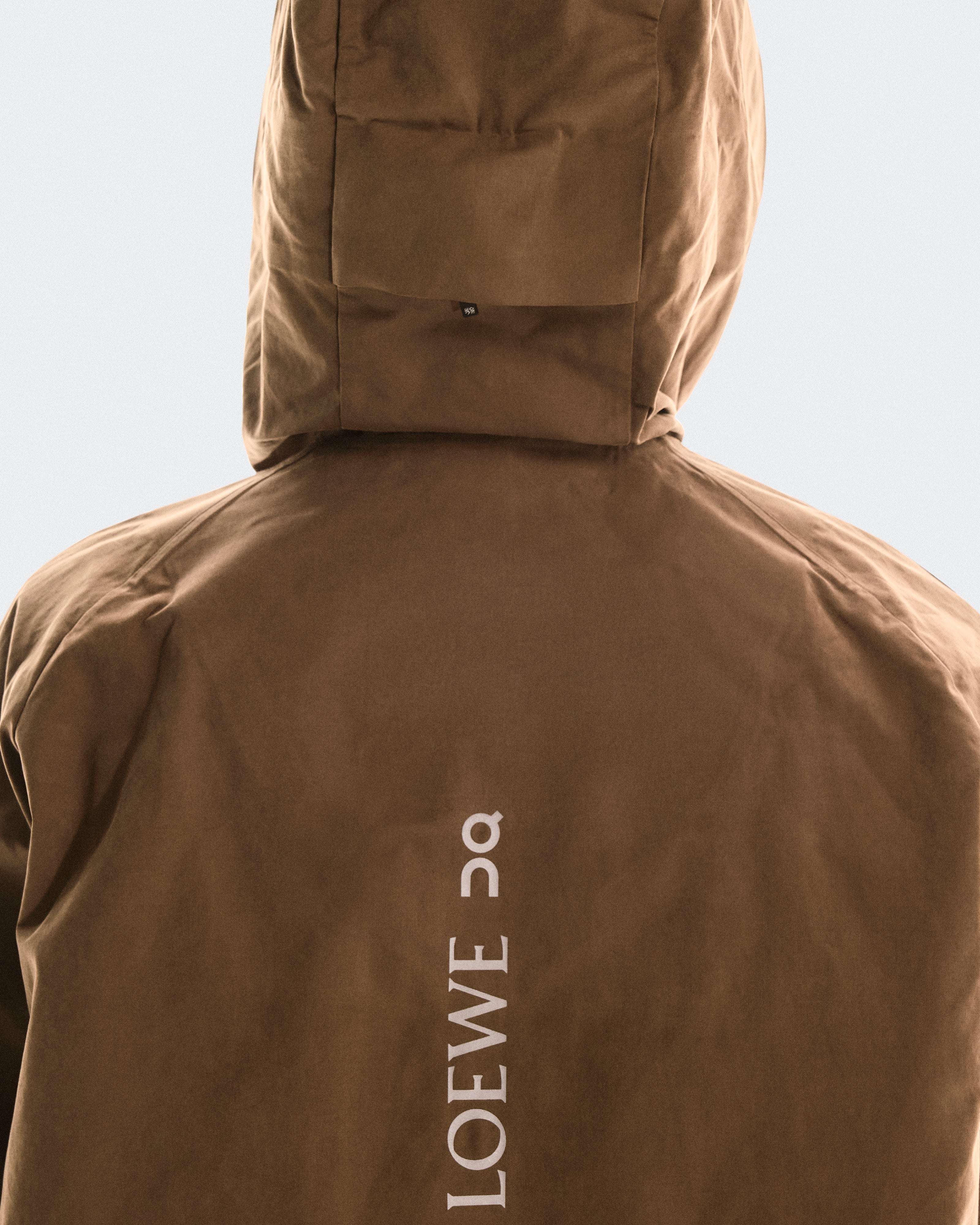 On Short Parka Loewe Toffee