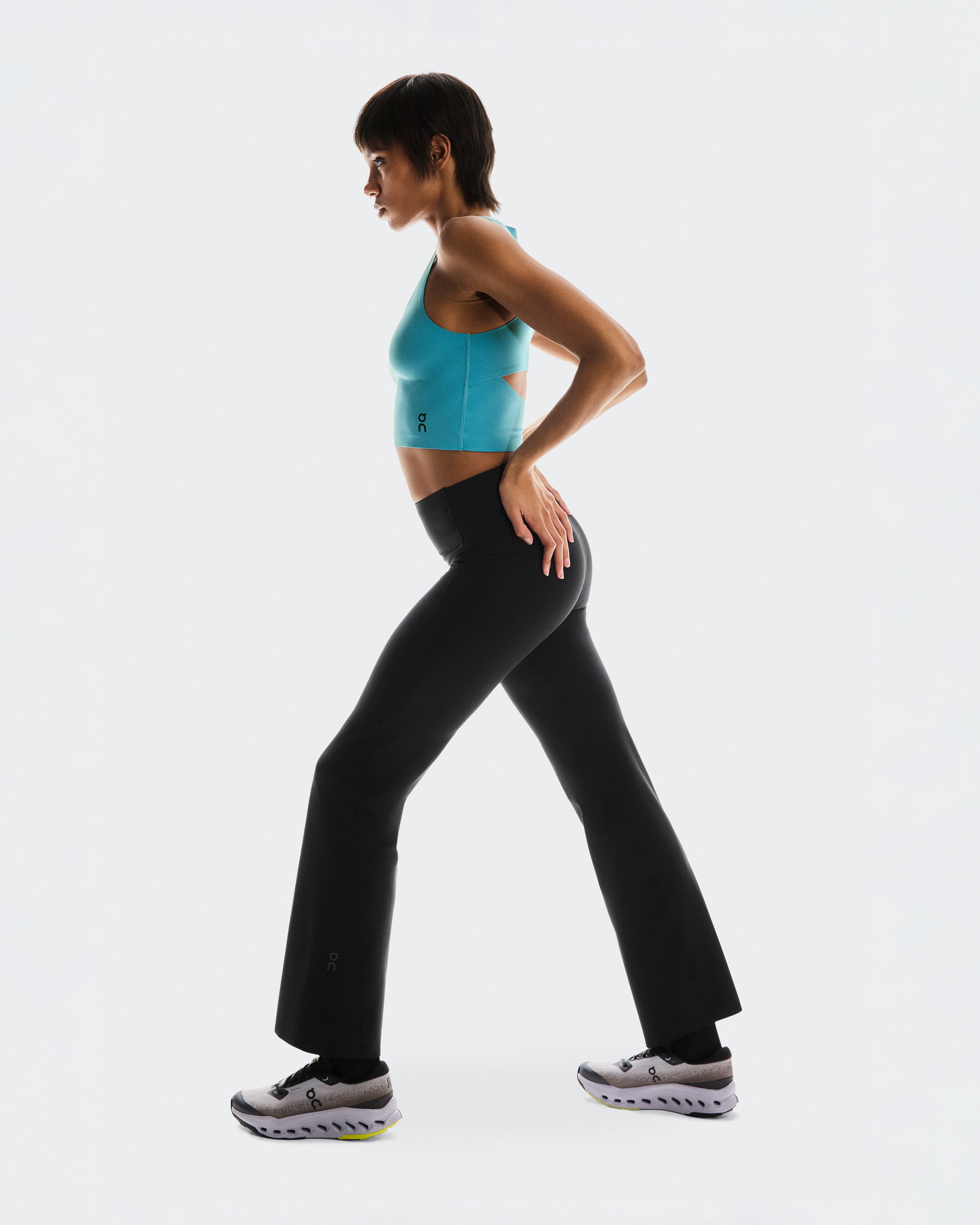 On Studio Flared Tights 30" Black (Women'S)