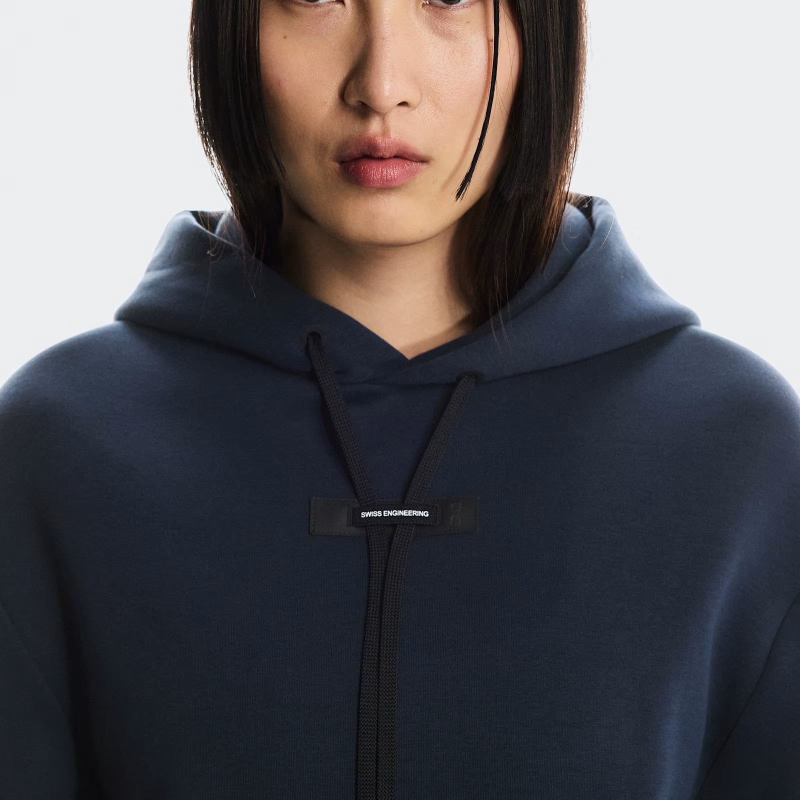 On Focus Tech Hoodie Navy (Women'S)