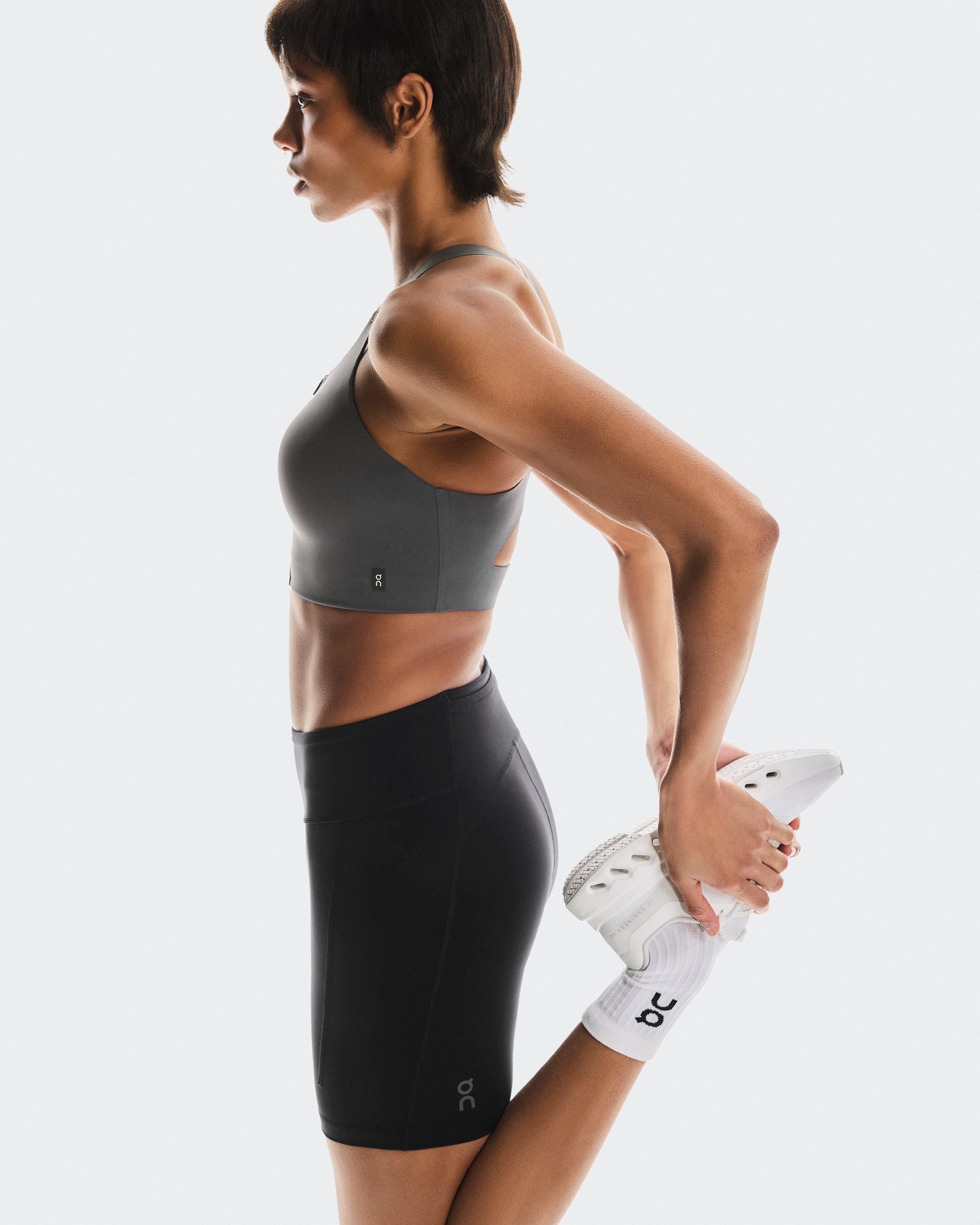 On Performance Tights Short Black (Women's)