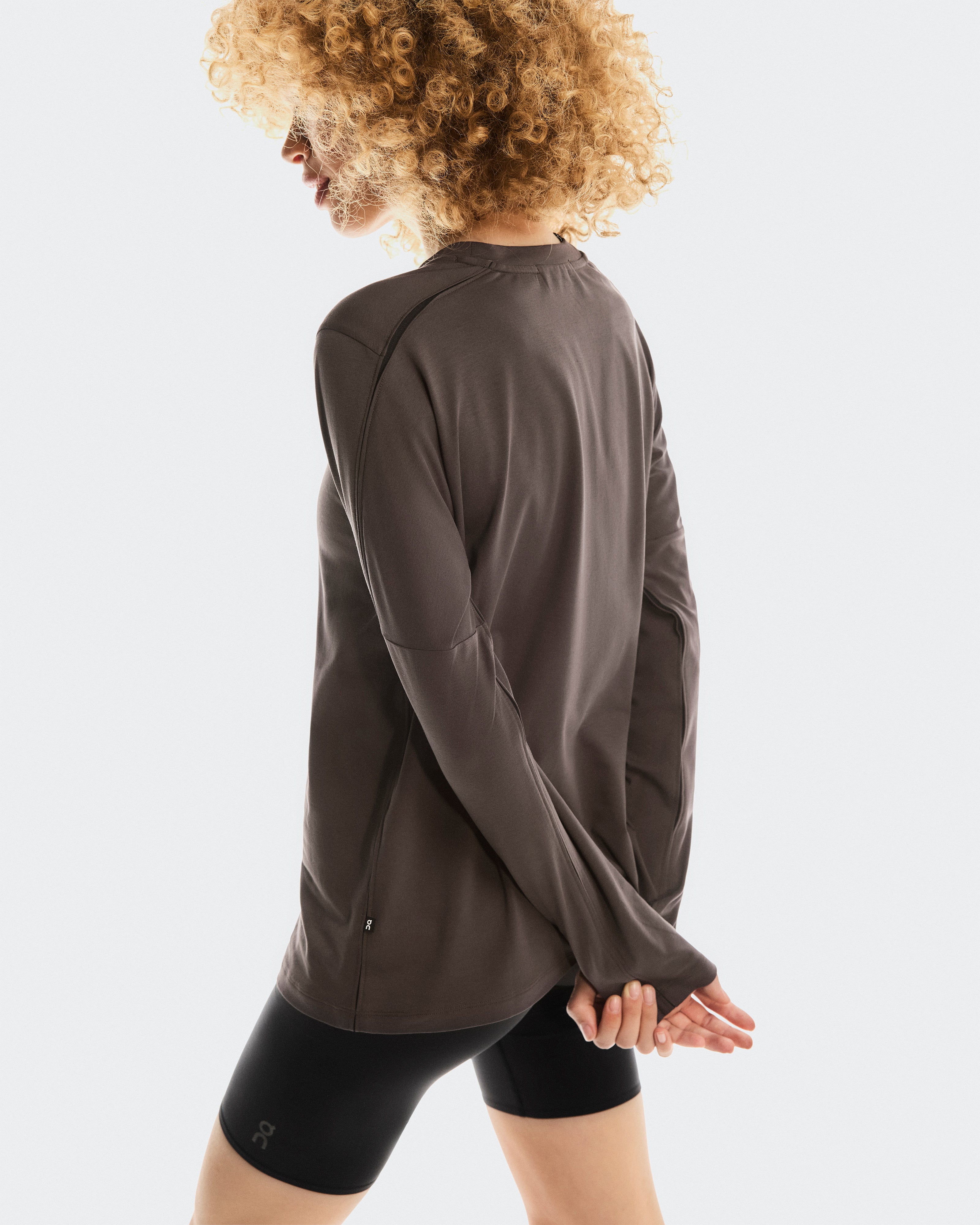 On Focus Long-T Pebble (Women's)