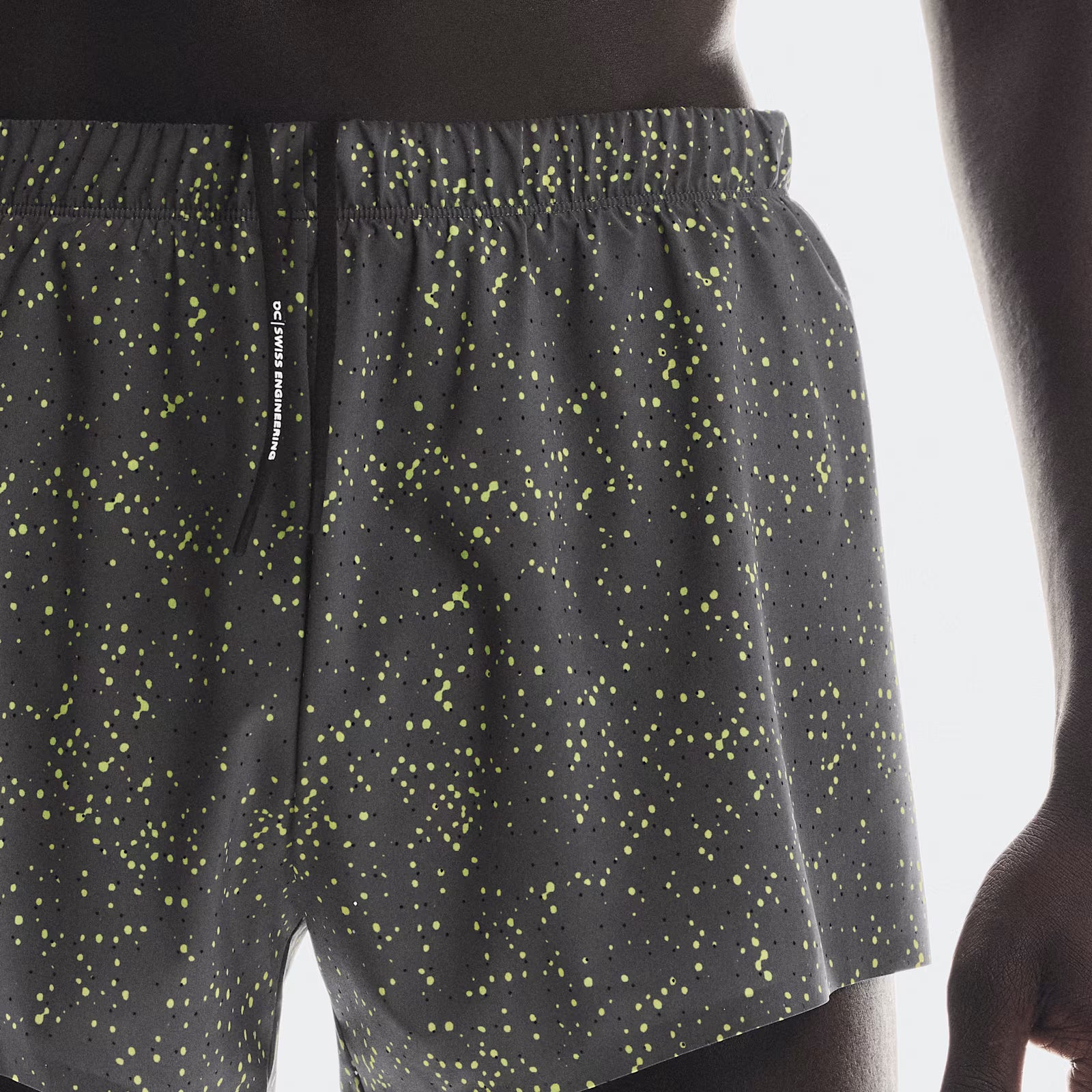 On Race Shorts Iron