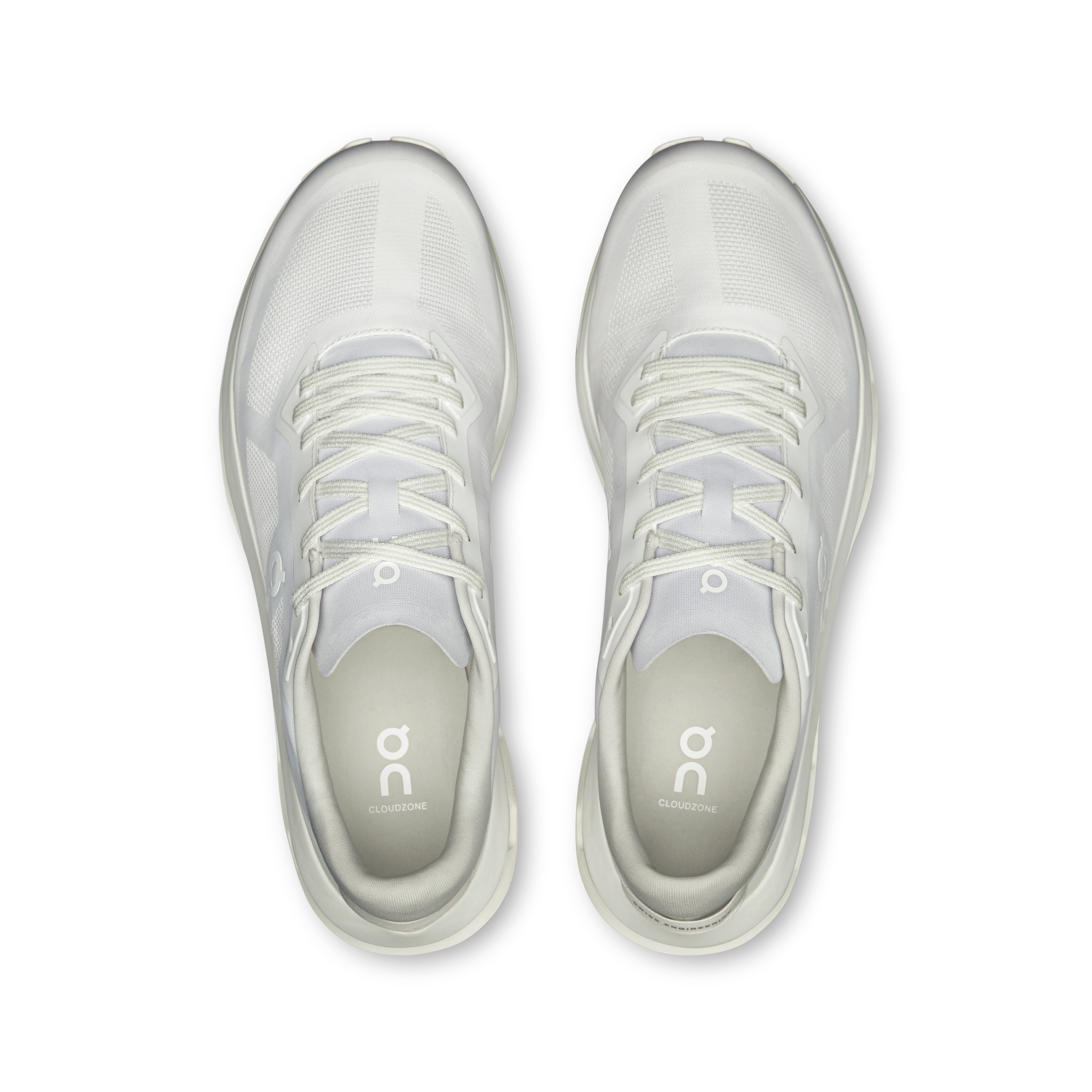 on running cloudzon runninge white