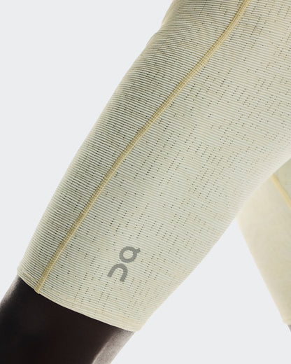 On Pace Tights Short Taupe