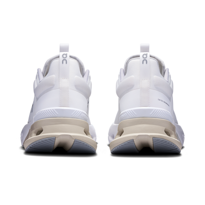 on running cloudnova x white glacier (women's)