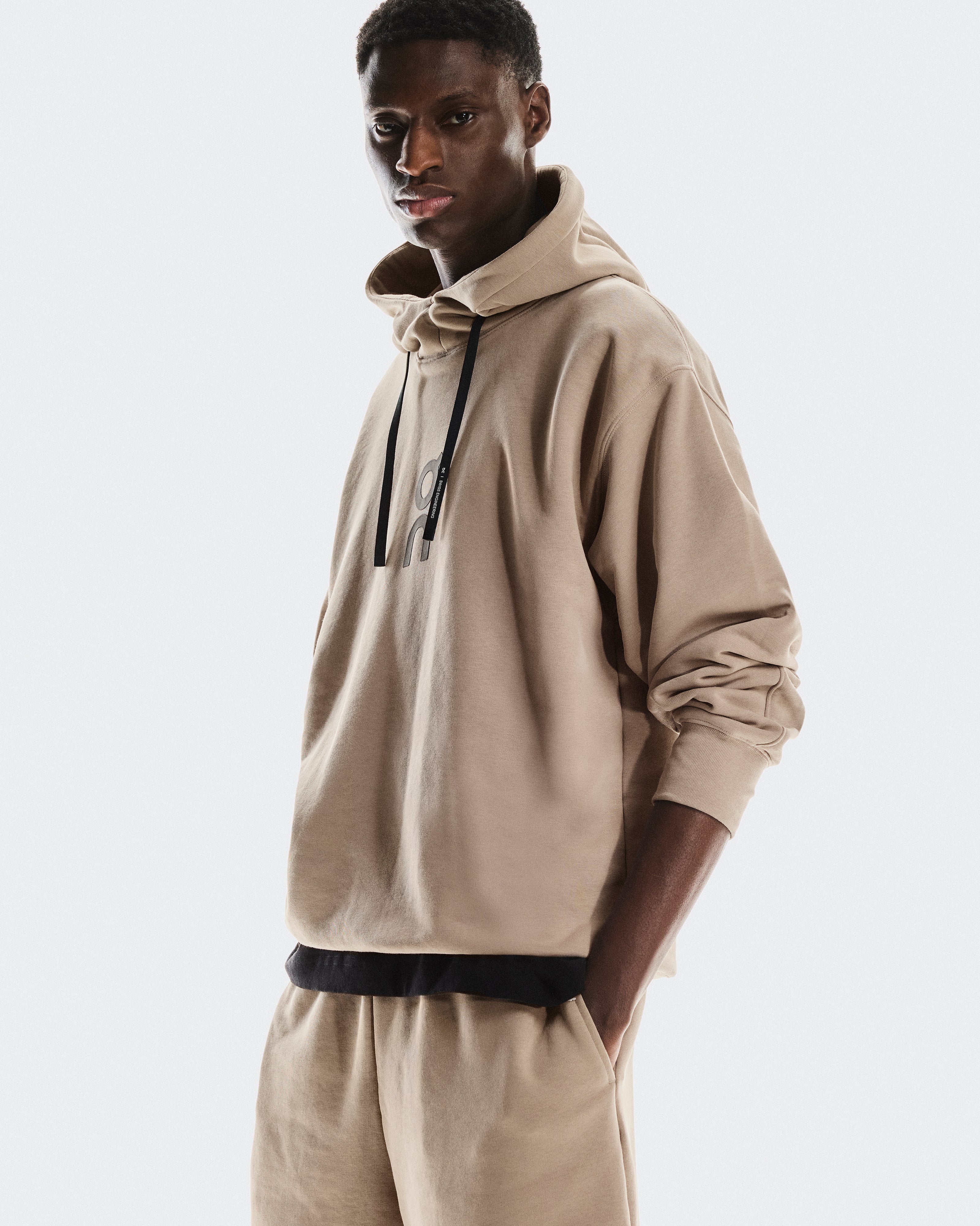 On Club Hoodie Desert