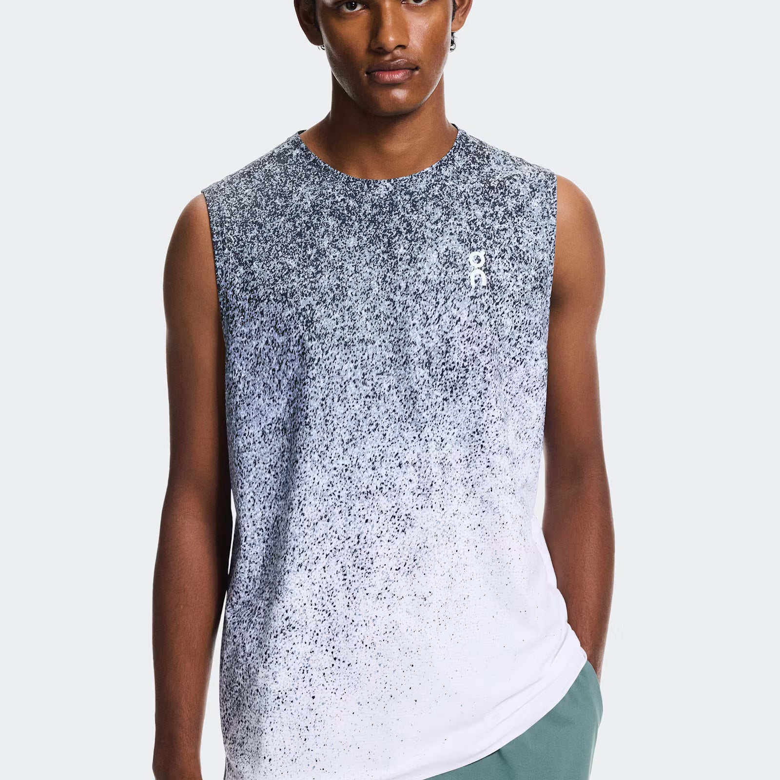 On Court Tank Fade Thistle | White