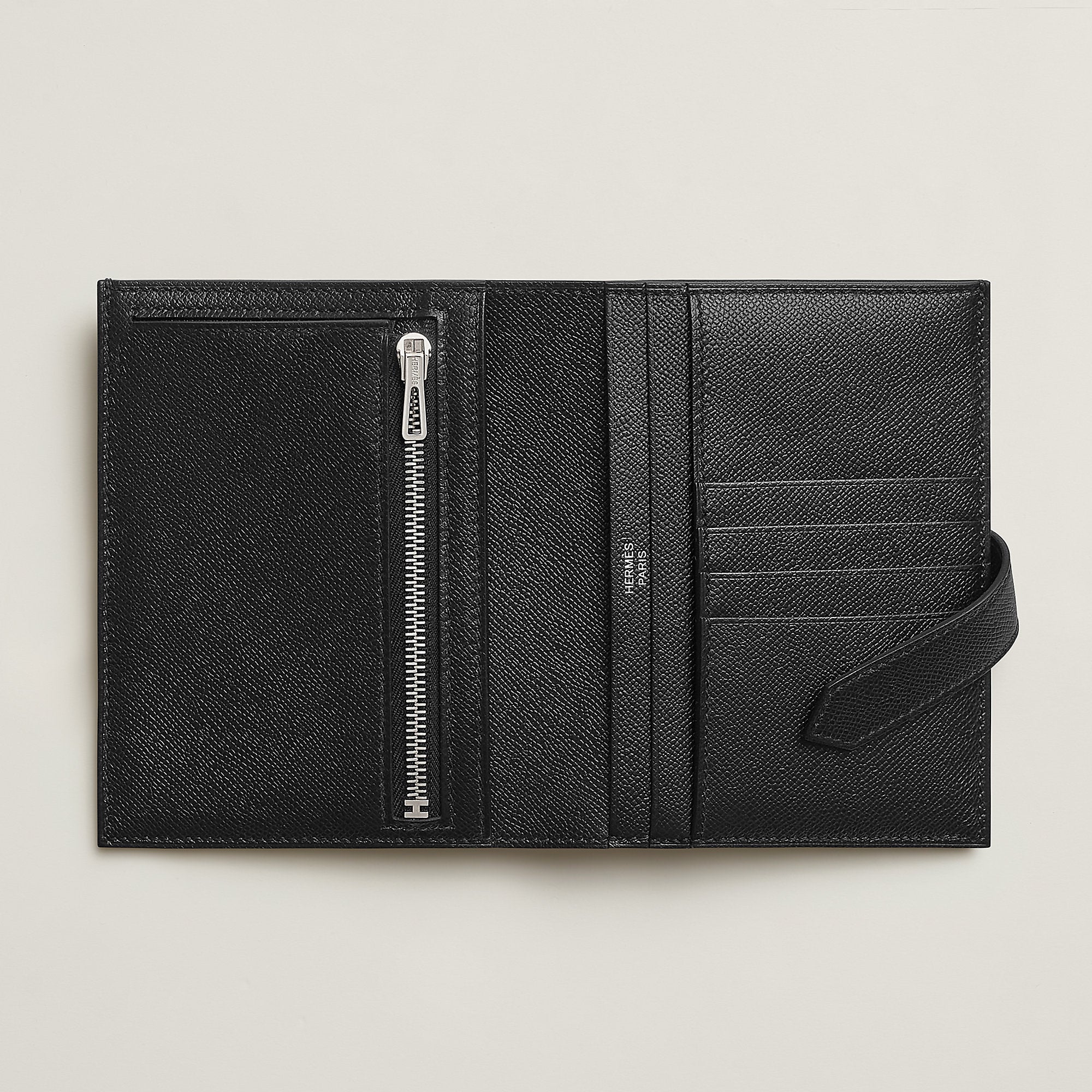  Hermes Bearn Compact Monochrome Wallet Noir