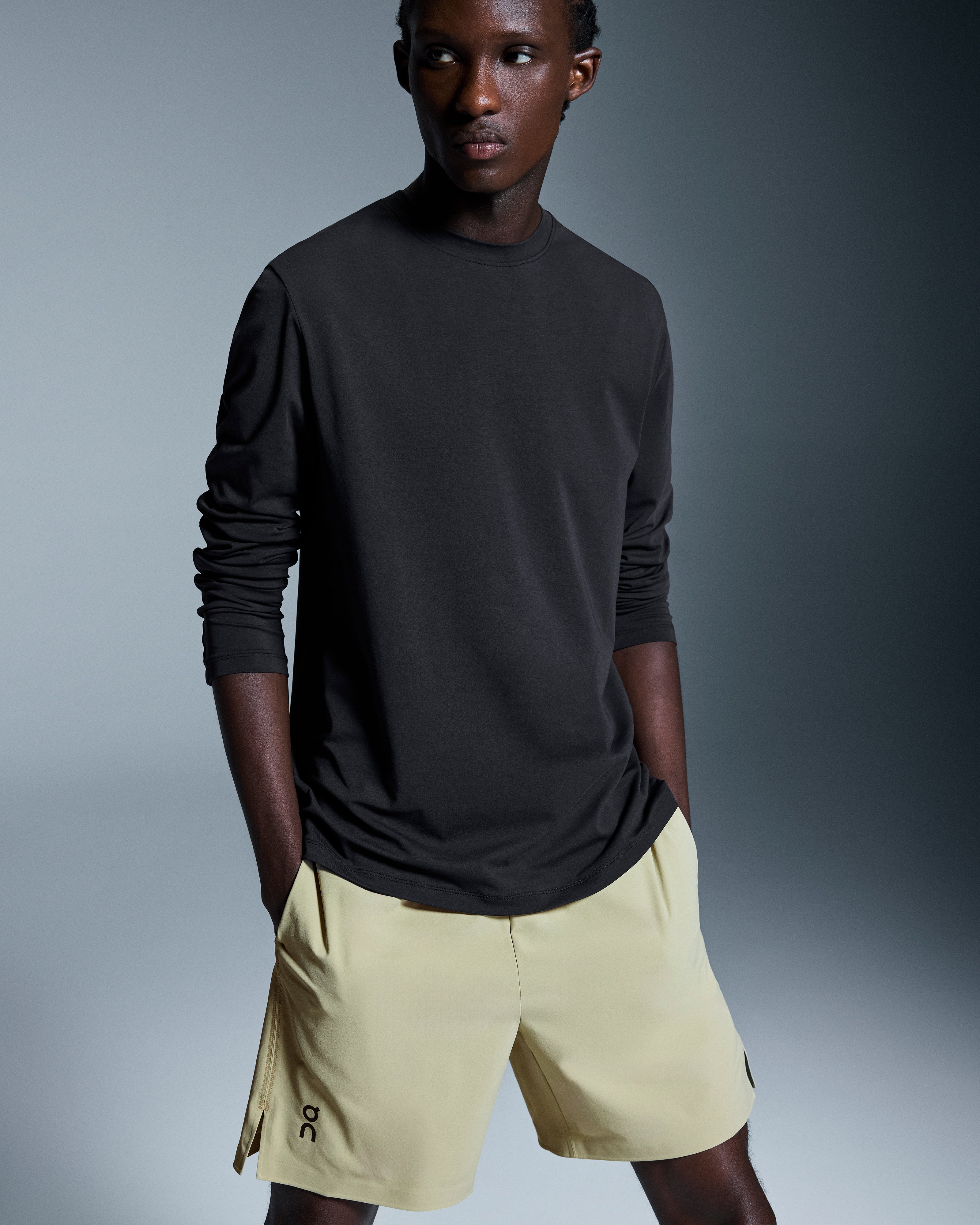 On Focus Long-T Black