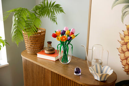 Lego Tulip Bouquet, in use