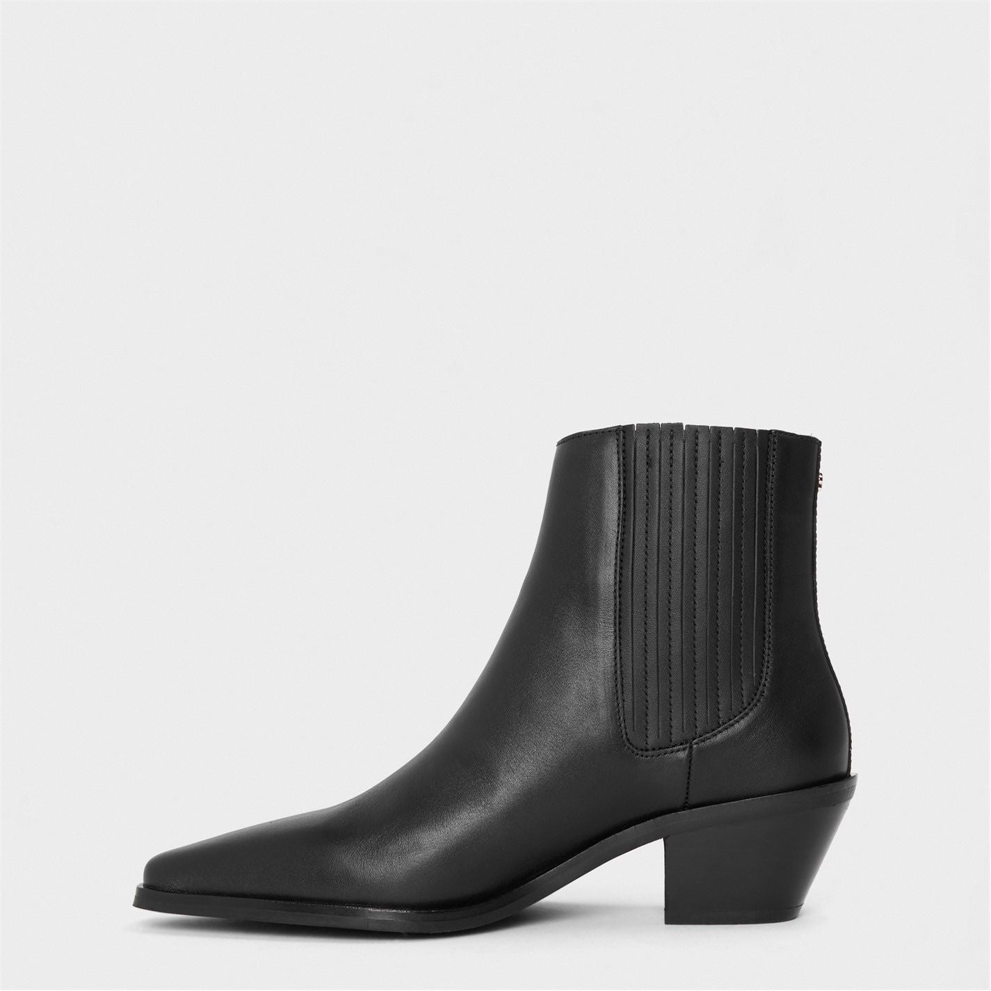  Boss Niara Chbootie50 C 10278106 01 Black 001