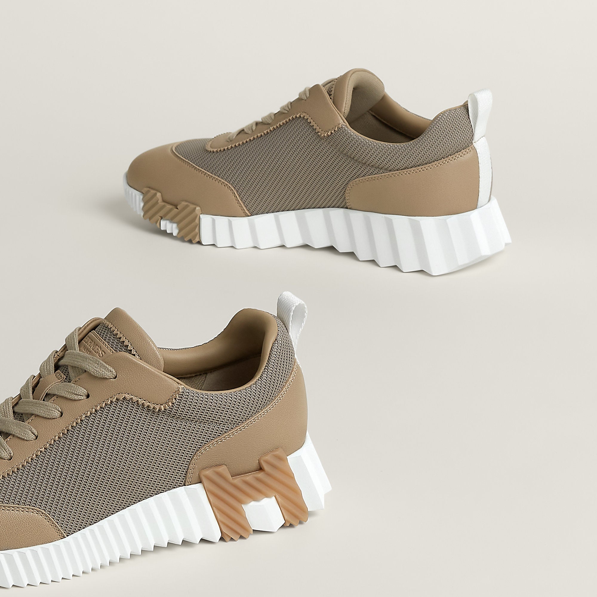  Hermes Bouncing Sneaker Beige Lin