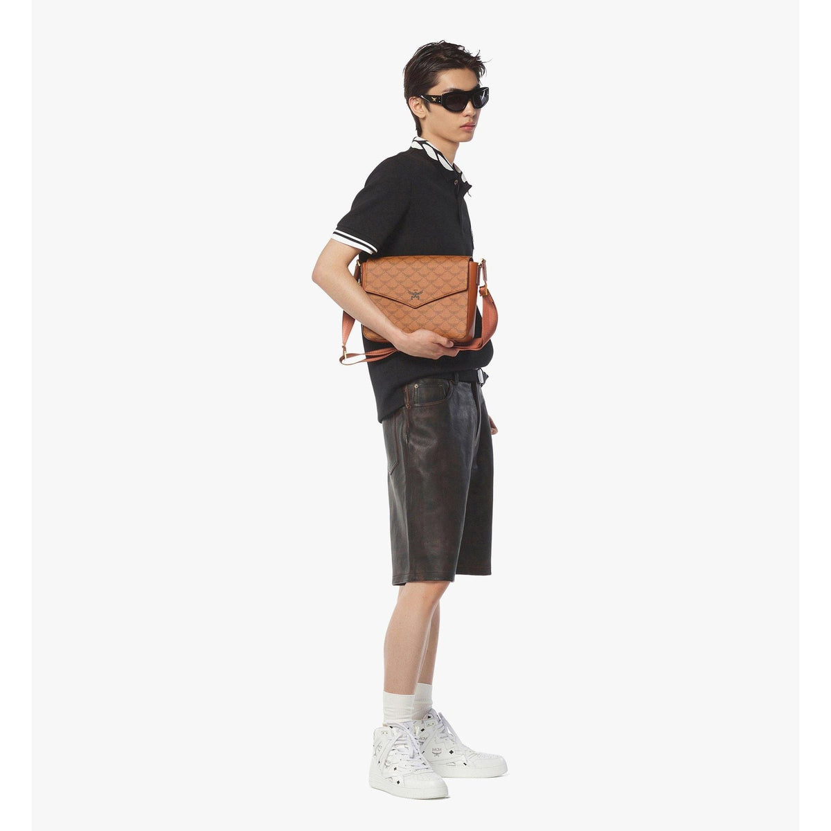 MCM Small Himmel Messenger Bag in Lauretos