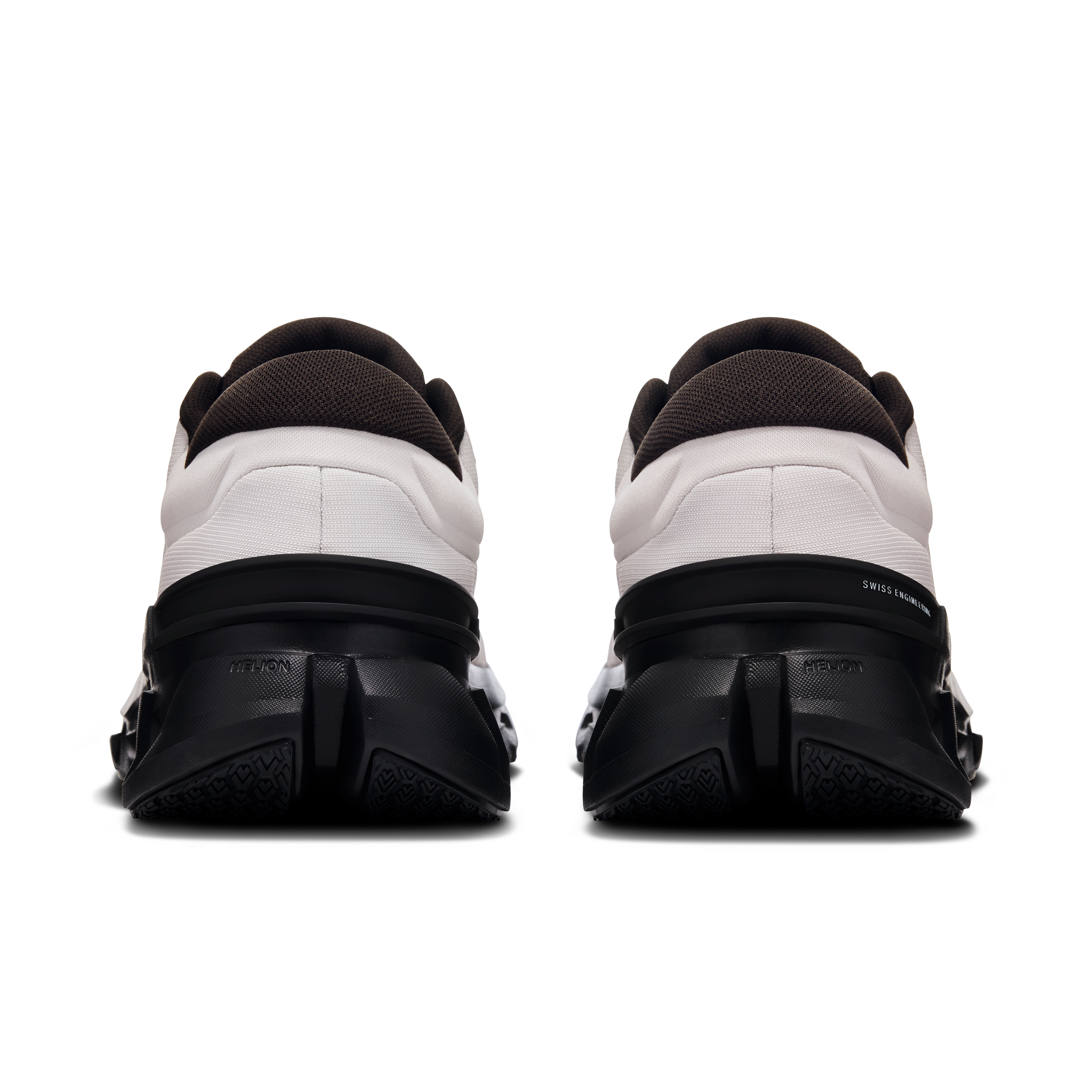 on running cloudflyer 5 wolf black